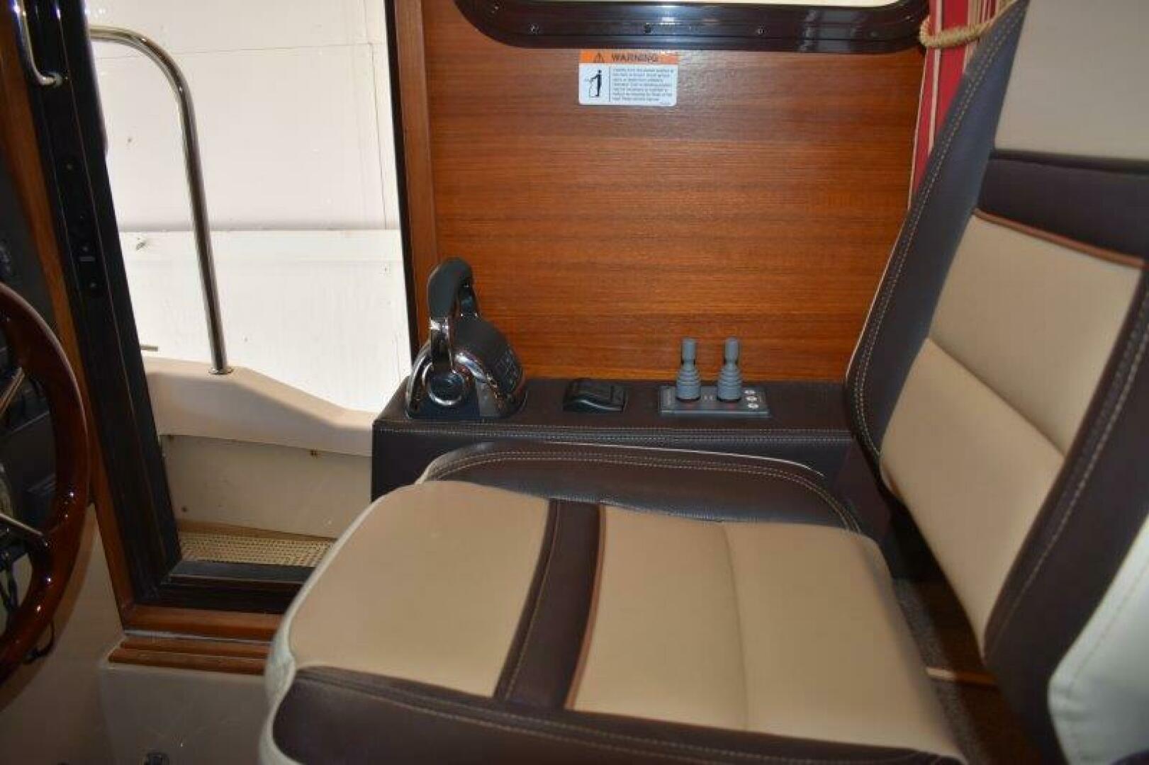 Slide: The Image of Ranger Tug R-31 Command Bridge Luxury Edition 2018 - 5154725