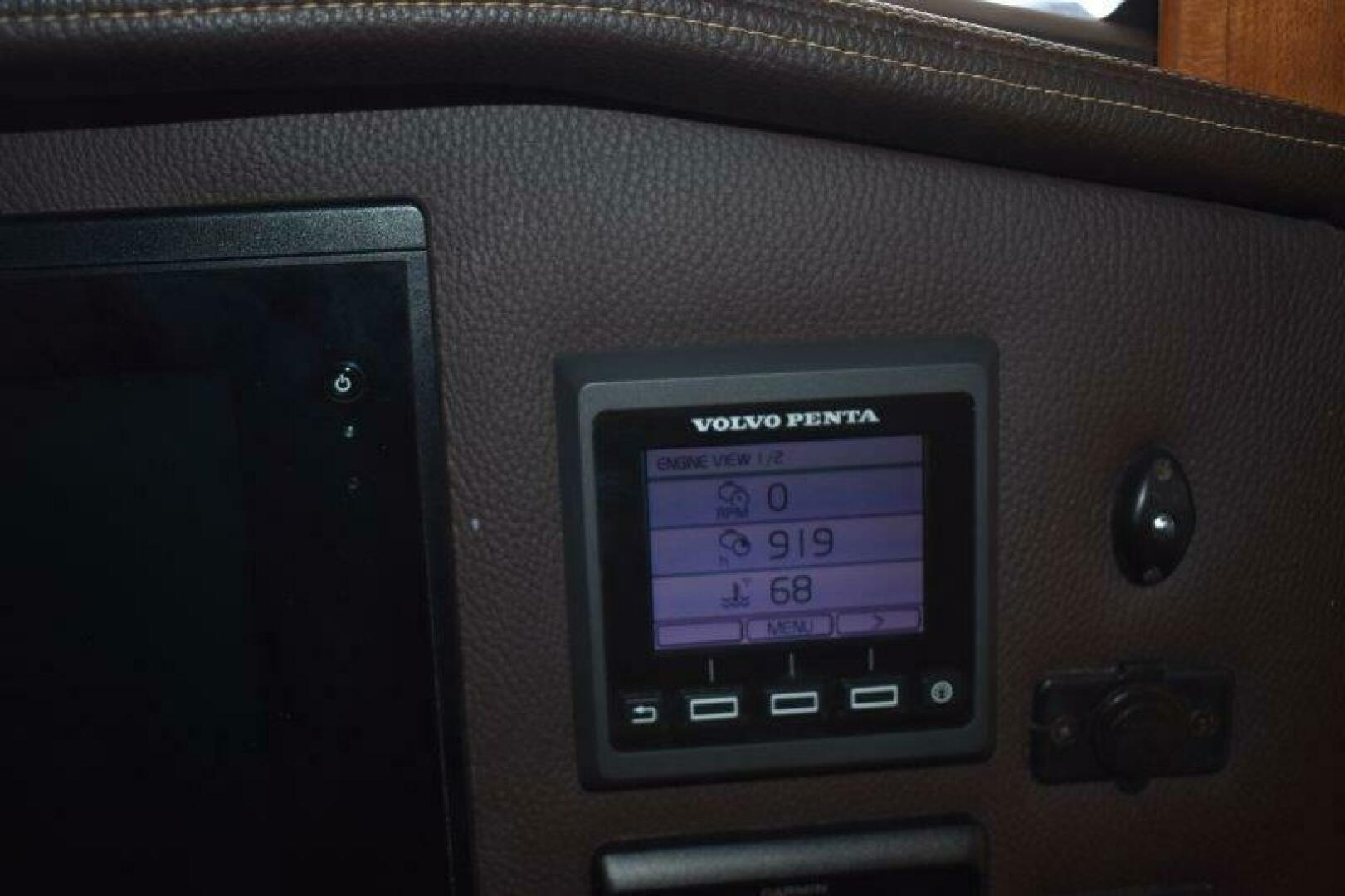 Slide: The Image of Ranger Tug R-31 Command Bridge Luxury Edition 2018 - 5154726