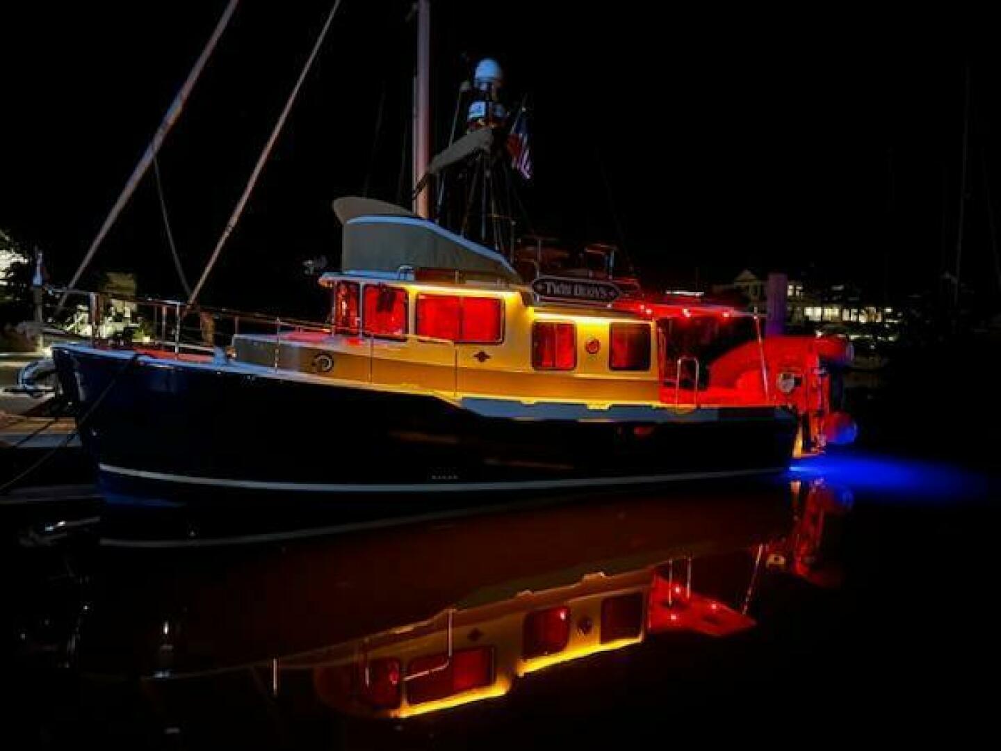 Slide: The Image of Ranger Tug R-31 Command Bridge Luxury Edition 2018 - 5154734