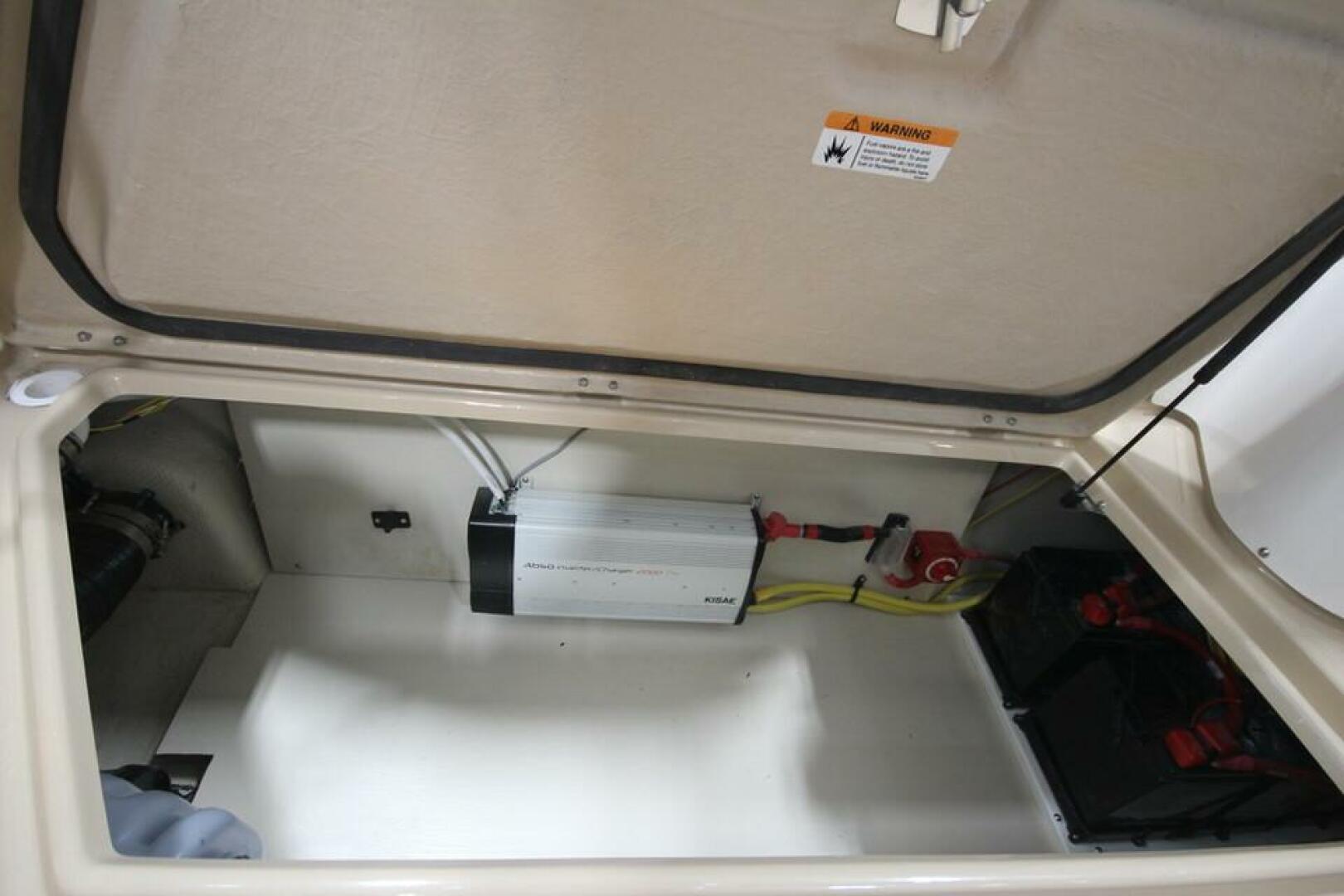 Slide: The Image of Ranger Tug R-31 Command Bridge Luxury Edition 2025 - 5157117