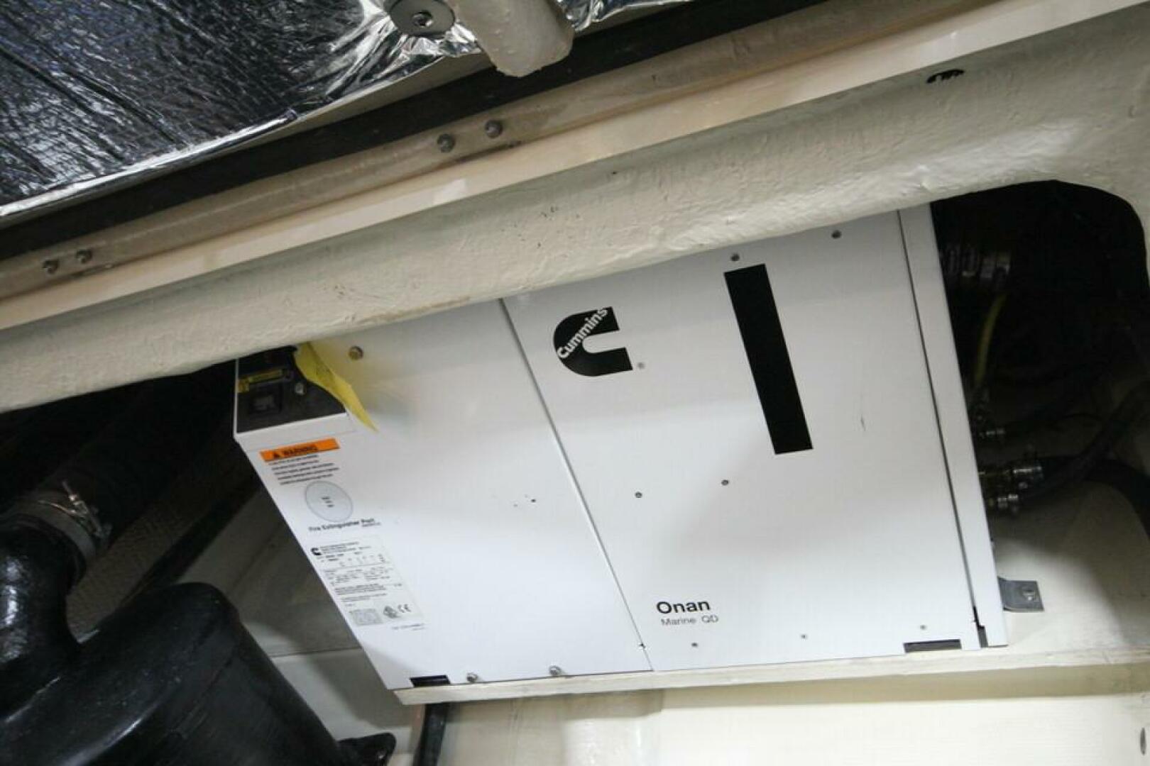 Slide: The Image of Ranger Tug R-31 Command Bridge Luxury Edition 2025 - 5157121