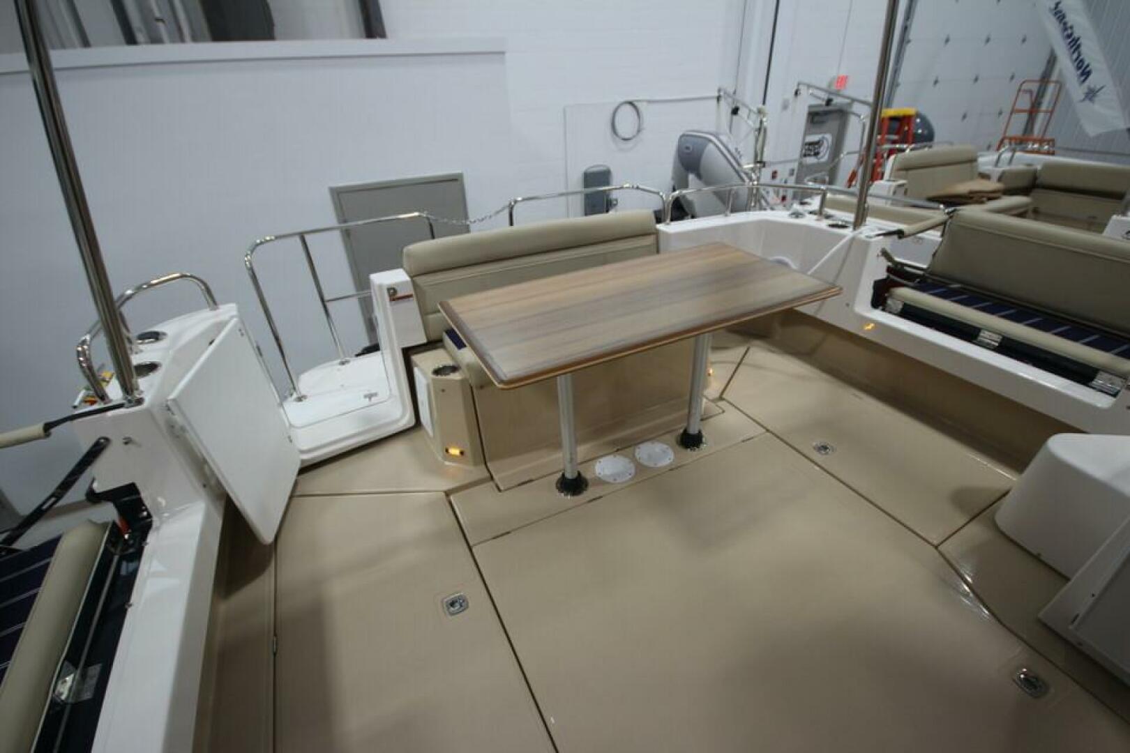 Slide: The Image of Ranger Tug R-31 Command Bridge Luxury Edition 2025 - 5157136