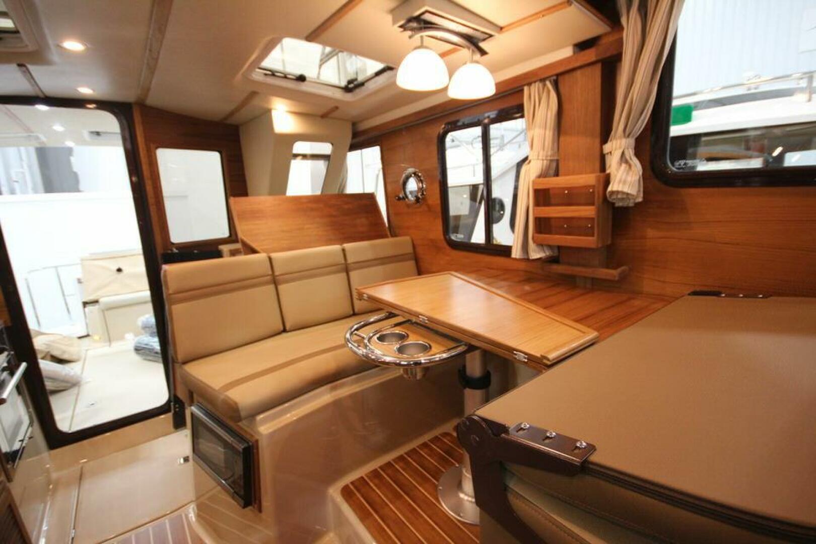 Slide: The Image of Ranger Tug R-31 Command Bridge Luxury Edition 2025 - 5157143