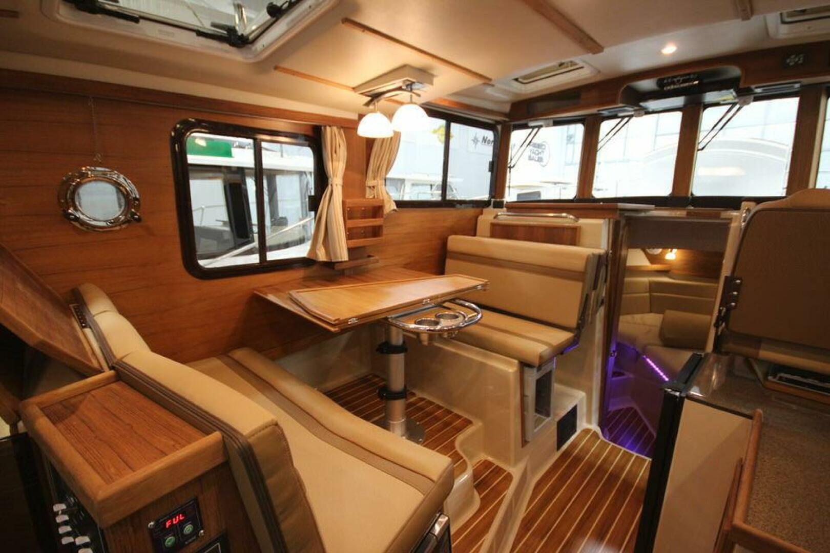 Slide: The Image of Ranger Tug R-31 Command Bridge Luxury Edition 2025 - 5157152