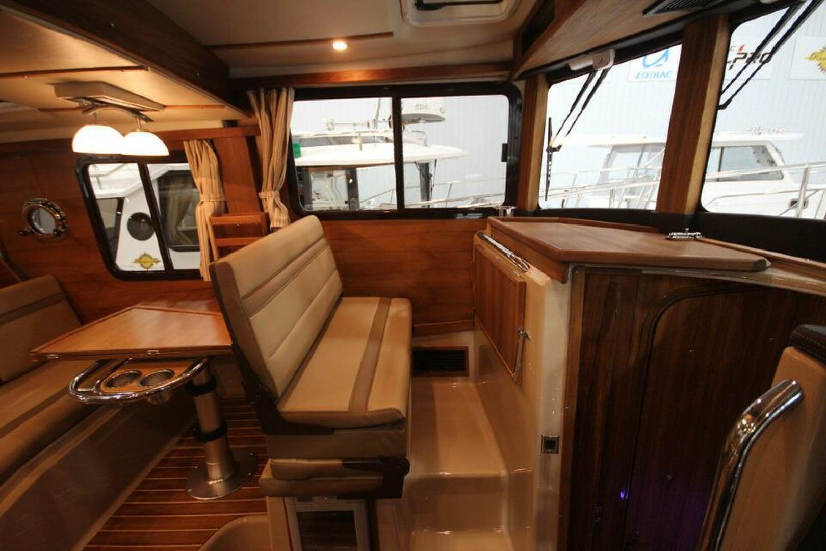 Slide: The Image of Ranger Tug R-31 Command Bridge Luxury Edition 2025 - 5157162