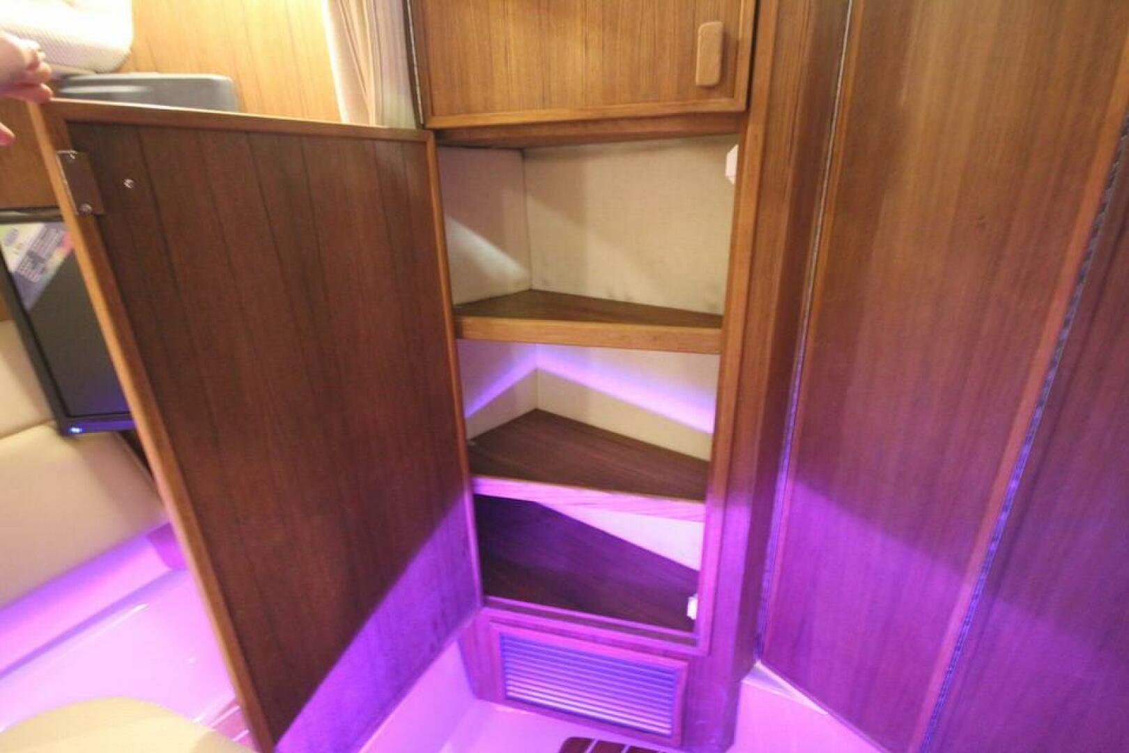 Slide: The Image of Ranger Tug R-31 Command Bridge Luxury Edition 2025 - 5157182