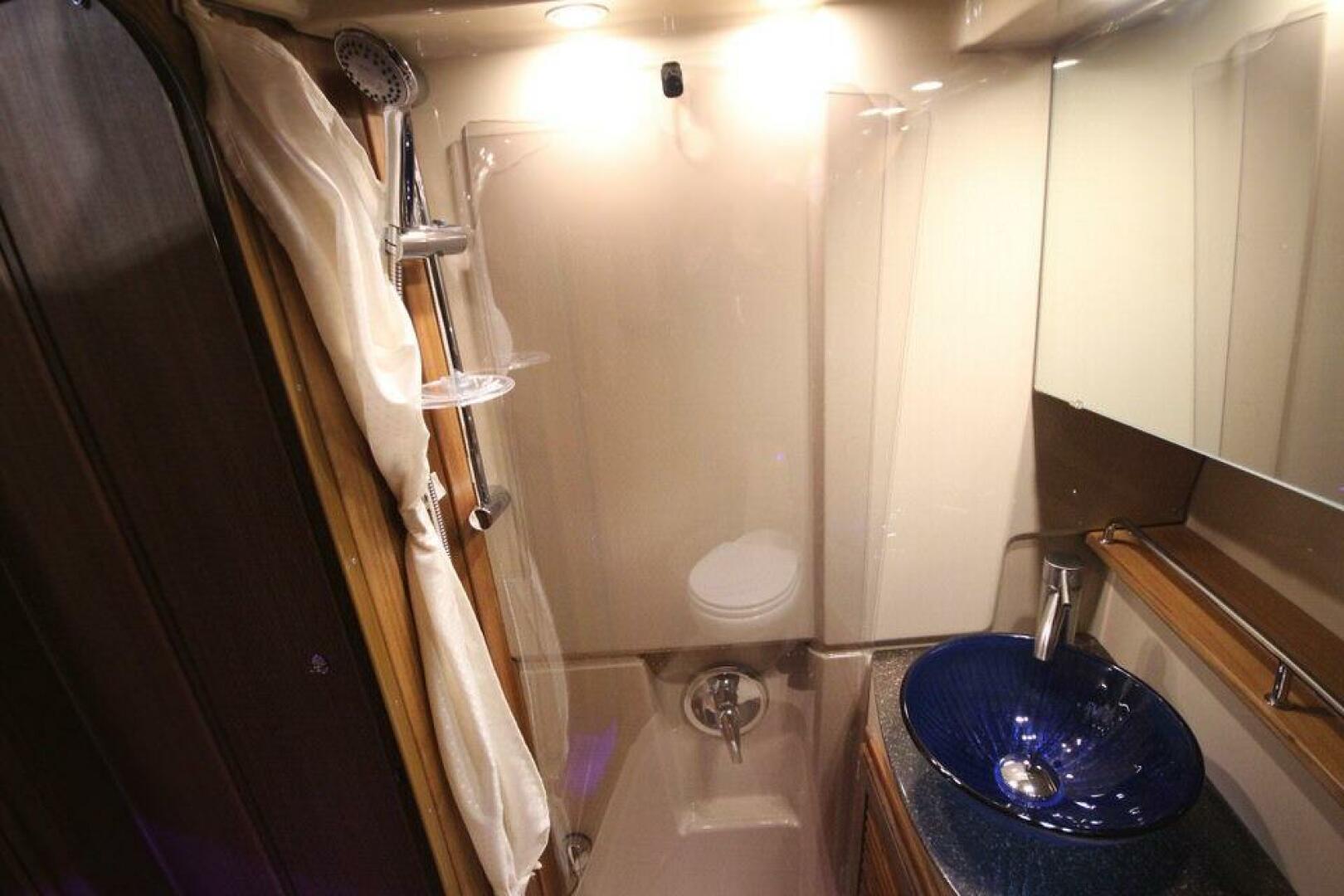 Slide: The Image of Ranger Tug R-31 Command Bridge Luxury Edition 2025 - 5157187