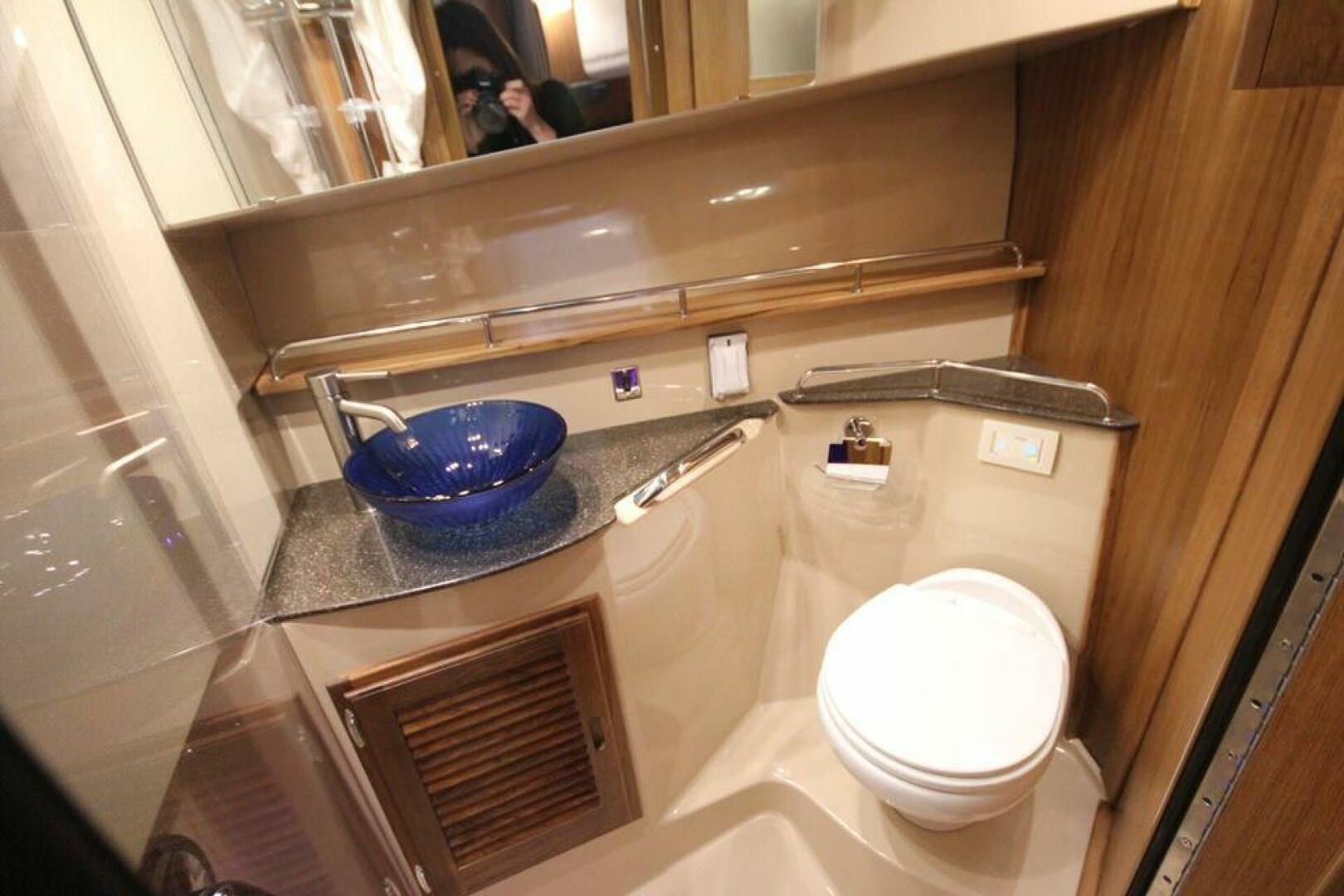 Slide: The Image of Ranger Tug R-31 Command Bridge Luxury Edition 2025 - 5157189