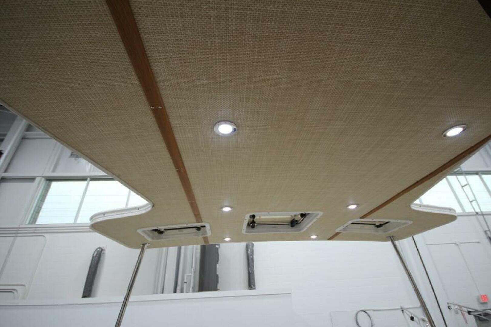 Slide: The Image of Ranger Tug R-31 Command Bridge Luxury Edition 2025 - 5157208