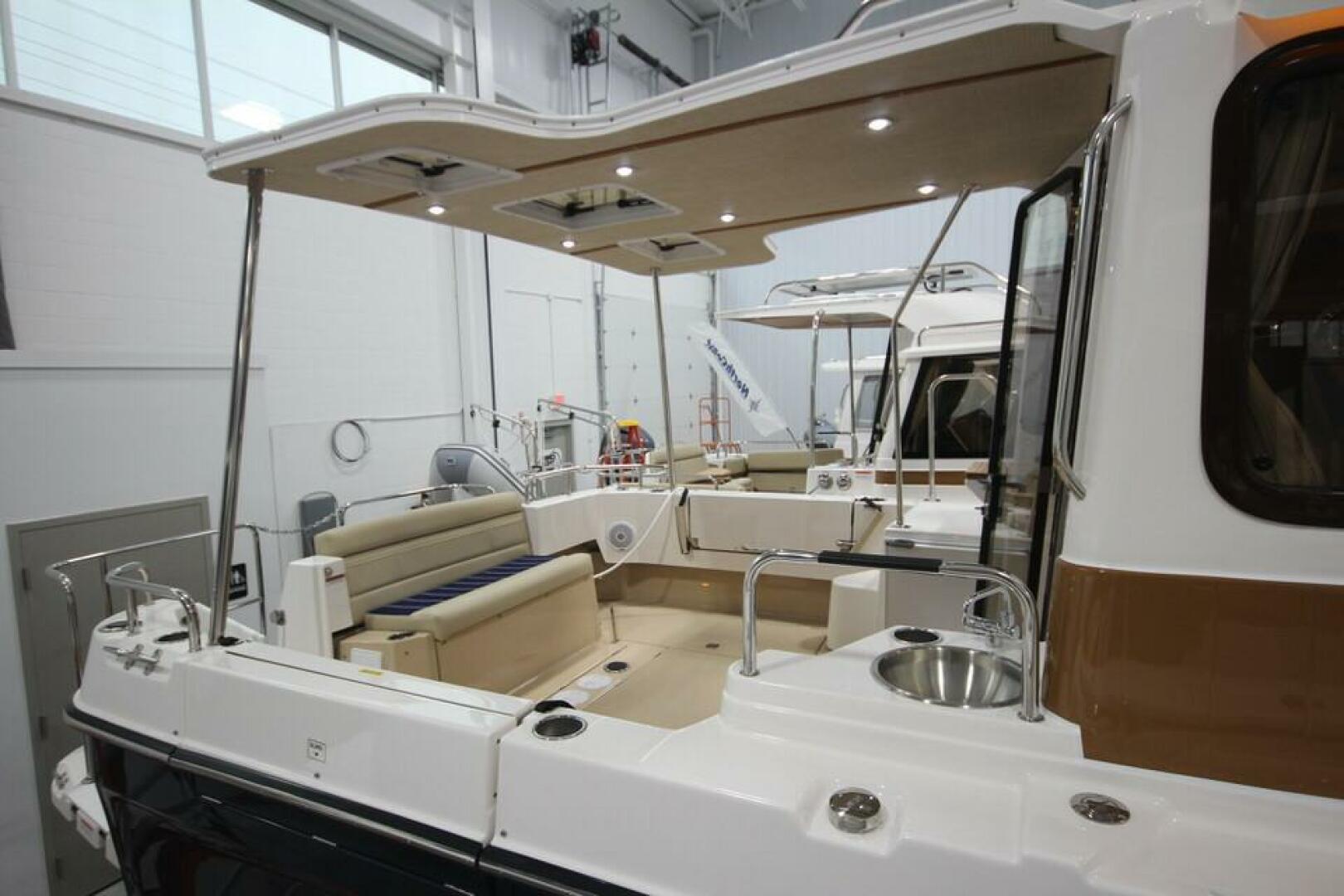 Slide: The Image of Ranger Tug R-31 Command Bridge Luxury Edition 2025 - 5157214