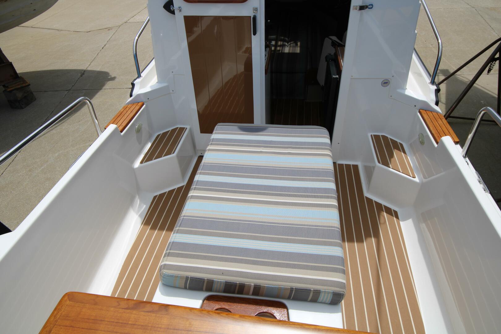 Slide: The Image of Ranger Tug R21-EC 2016 - 5279502