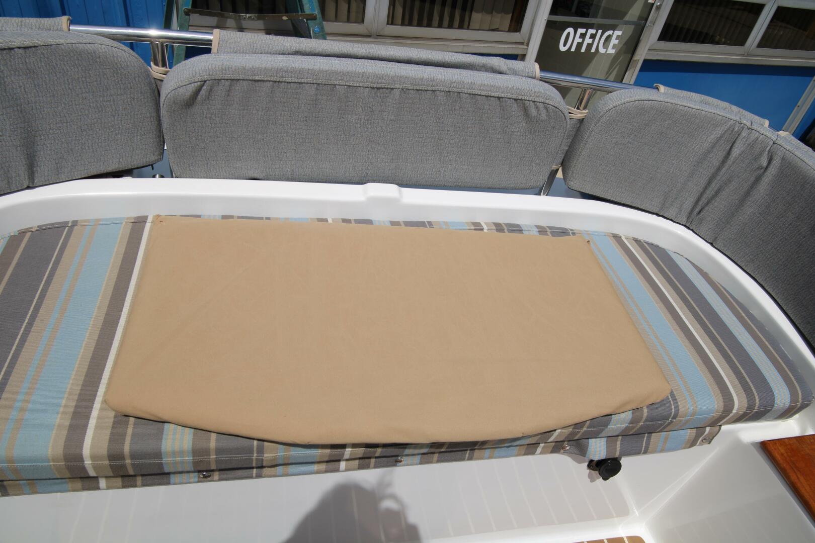 Slide: The Image of Ranger Tug R21-EC 2016 - 5279506