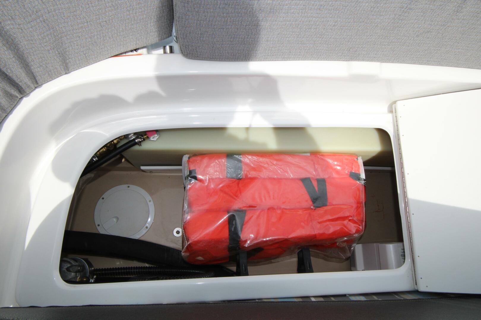 Slide: The Image of Ranger Tug R21-EC 2016 - 5279508