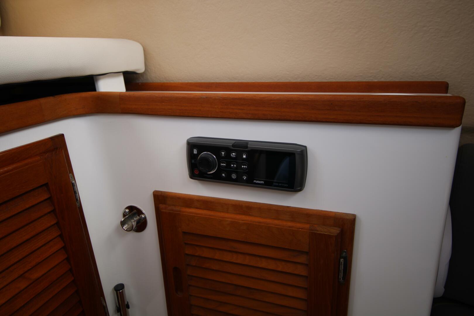 Slide: The Image of Ranger Tug R21-EC 2016 - 5279528