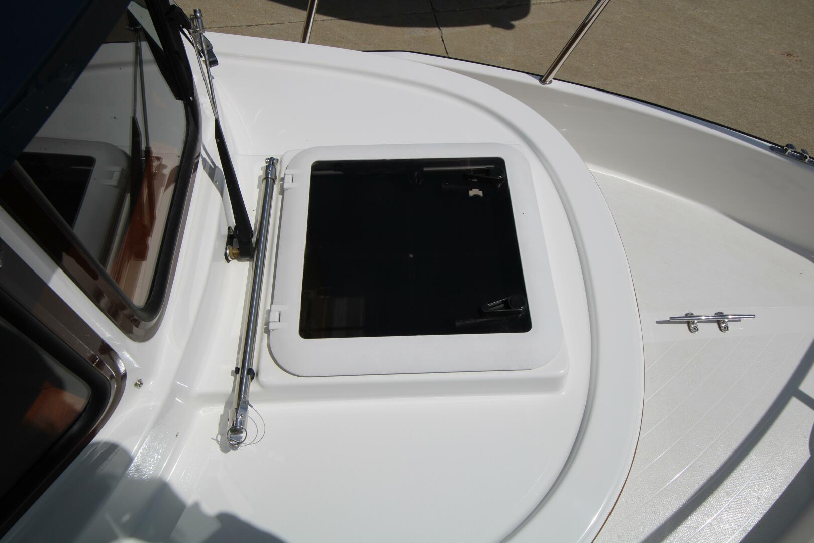 Slide: The Image of Ranger Tug R21-EC 2016 - 5279538