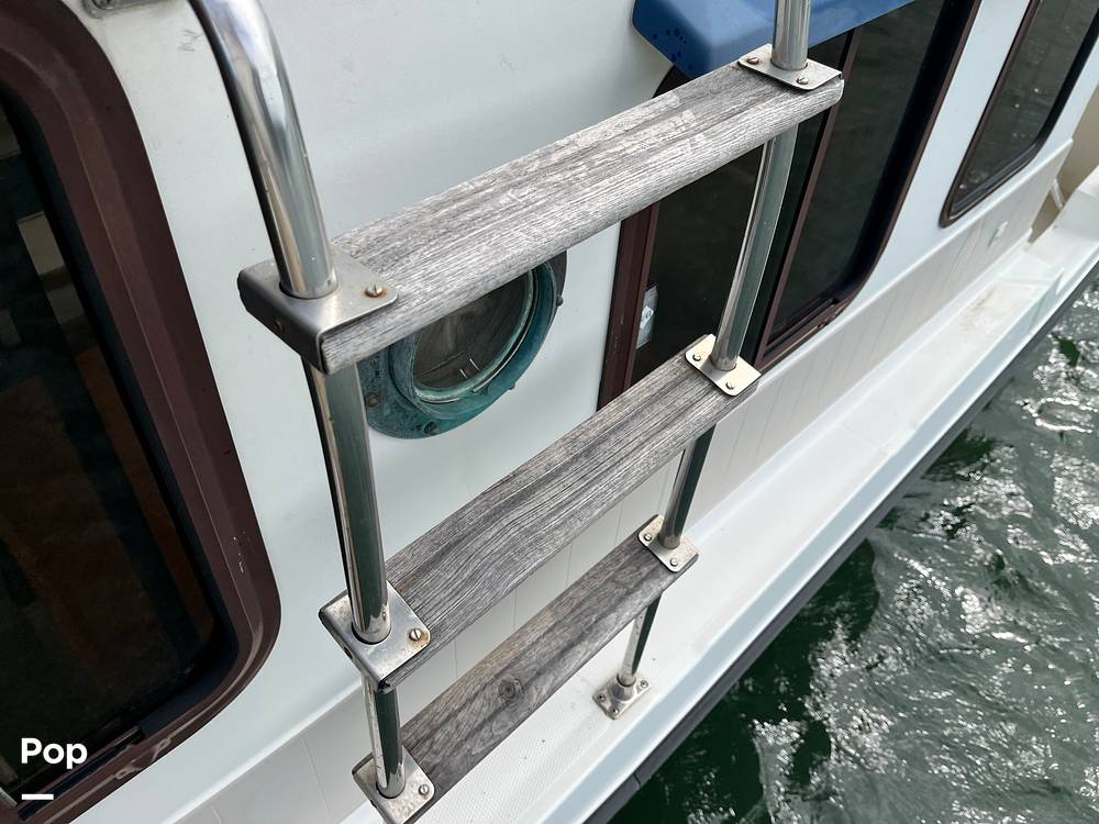 Slide: The Image of Roof Access Ladder - 15493511