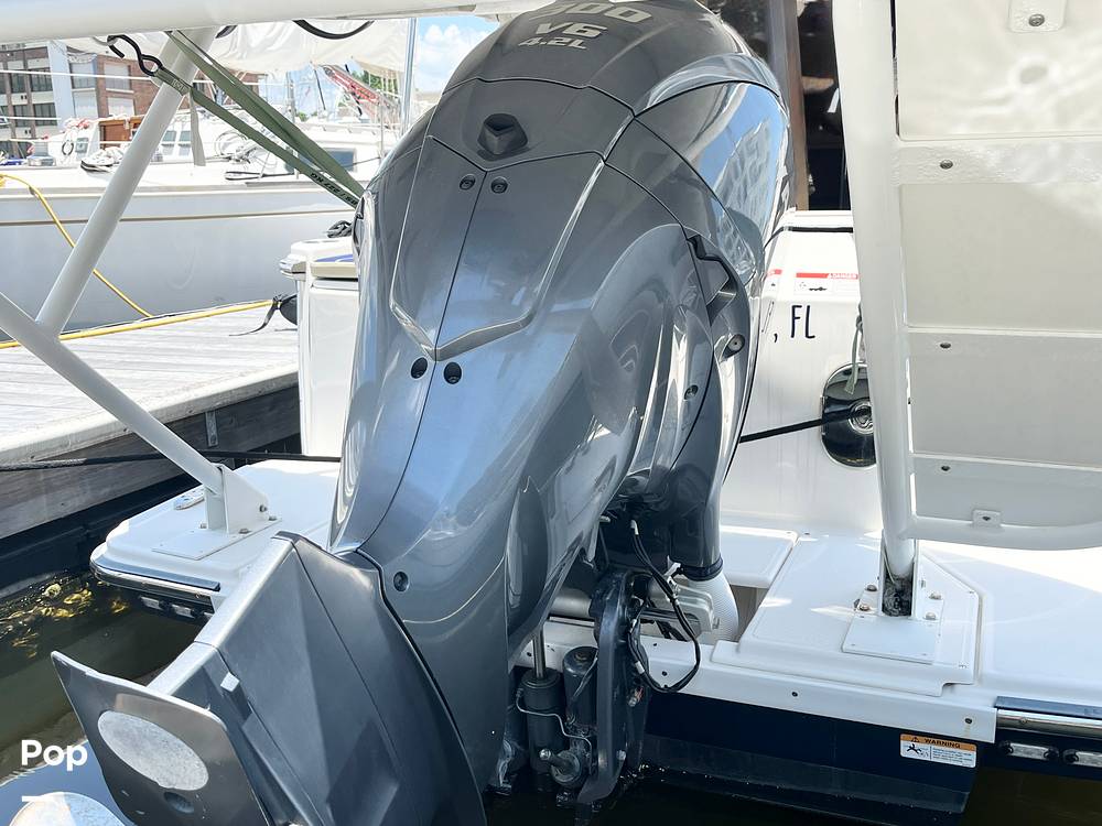 Slide: The Image of Ranger Tug R27 2022 - 15593574
