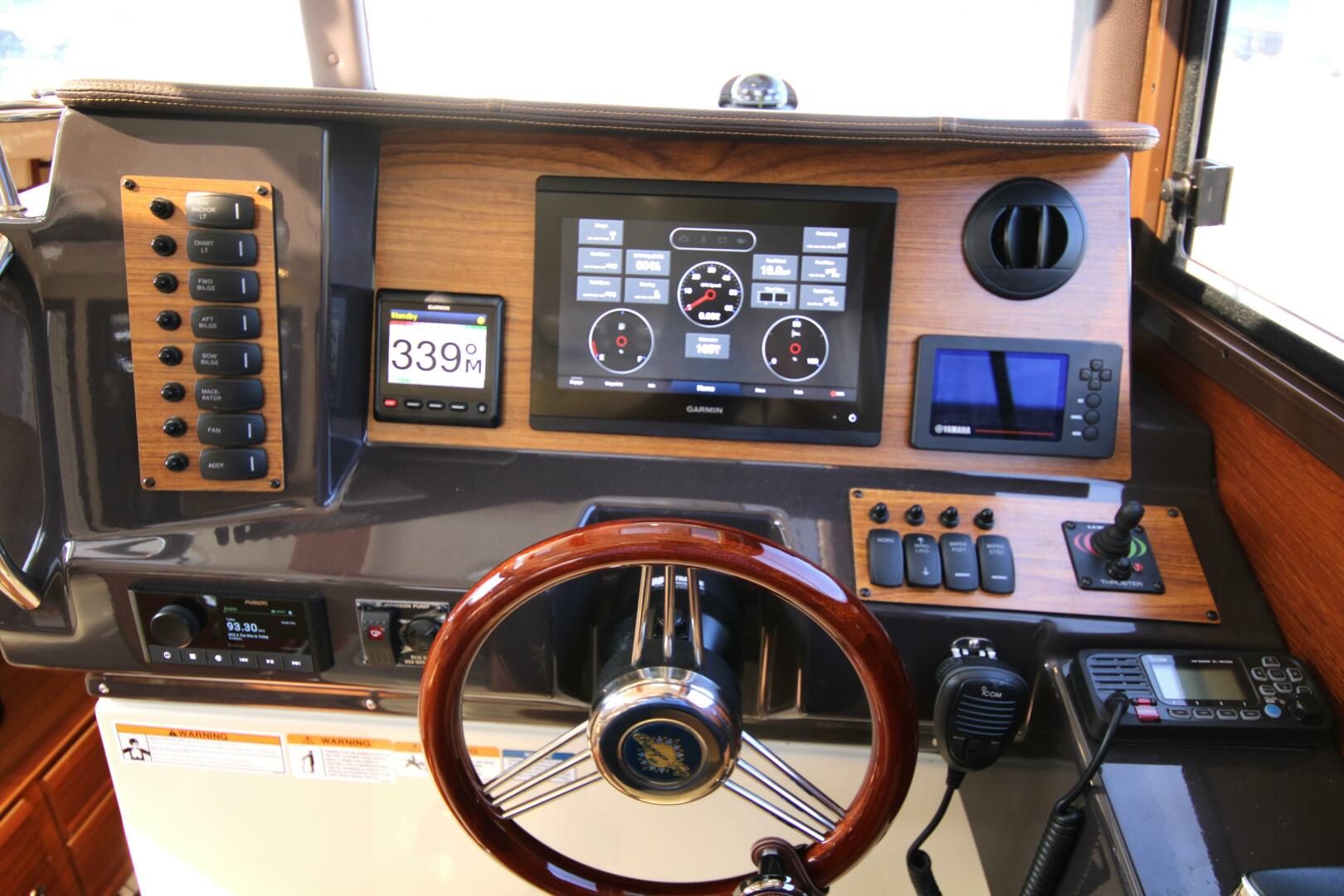 Slide: The Image of Ranger Tug R27 Luxury Edition w/ Custom Aluminum Trailer 2023 - 5181964
