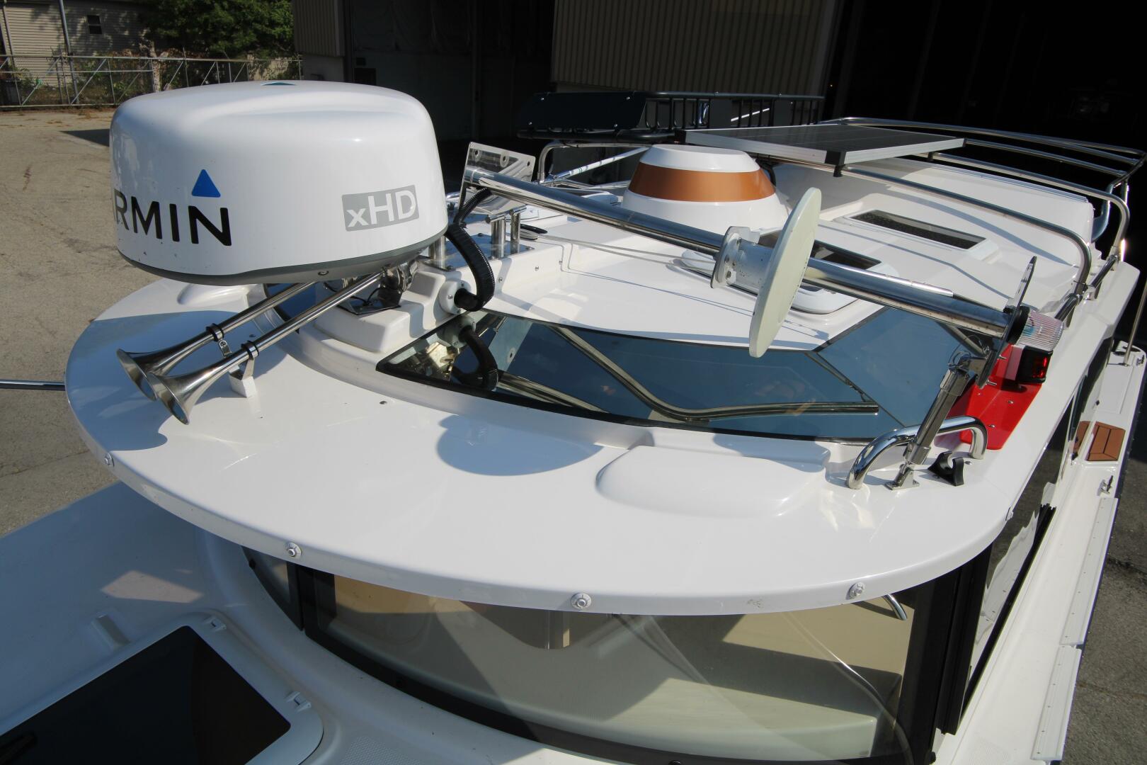 Slide: The Image of Ranger Tug R27 Luxury Edition w/ Custom Aluminum Trailer 2023 - 5181905