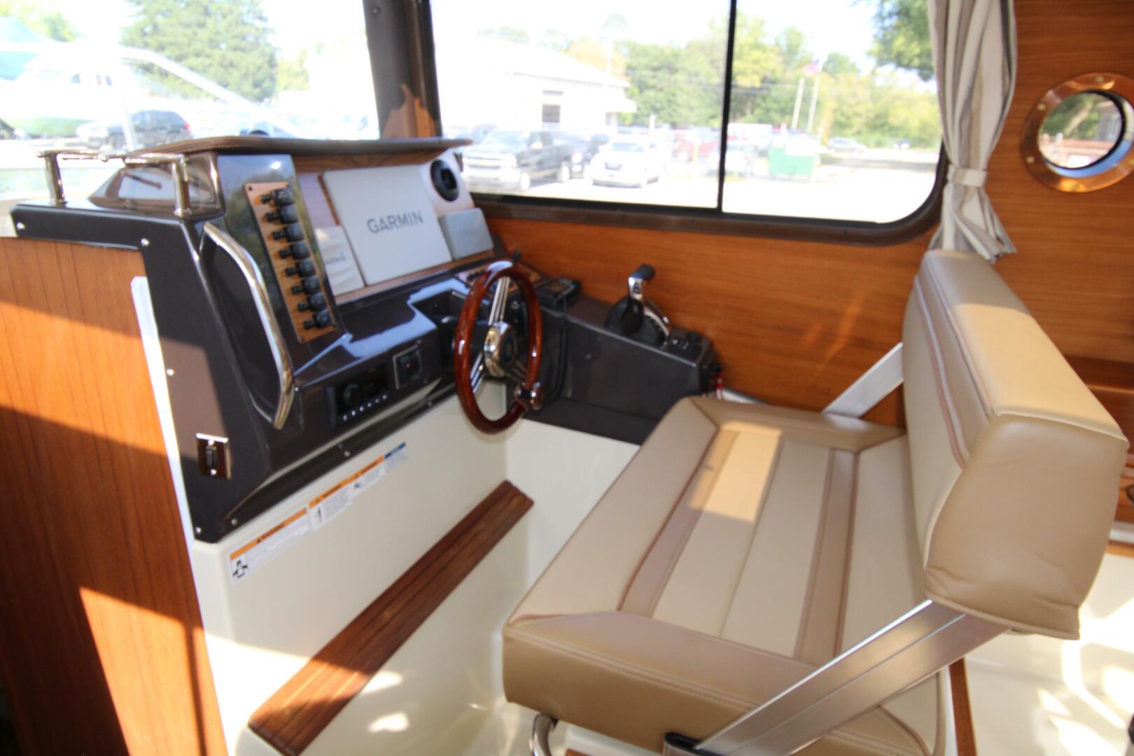 Slide: The Image of Ranger Tug R27 Luxury Edition w/ Custom Aluminum Trailer 2023 - 5181961