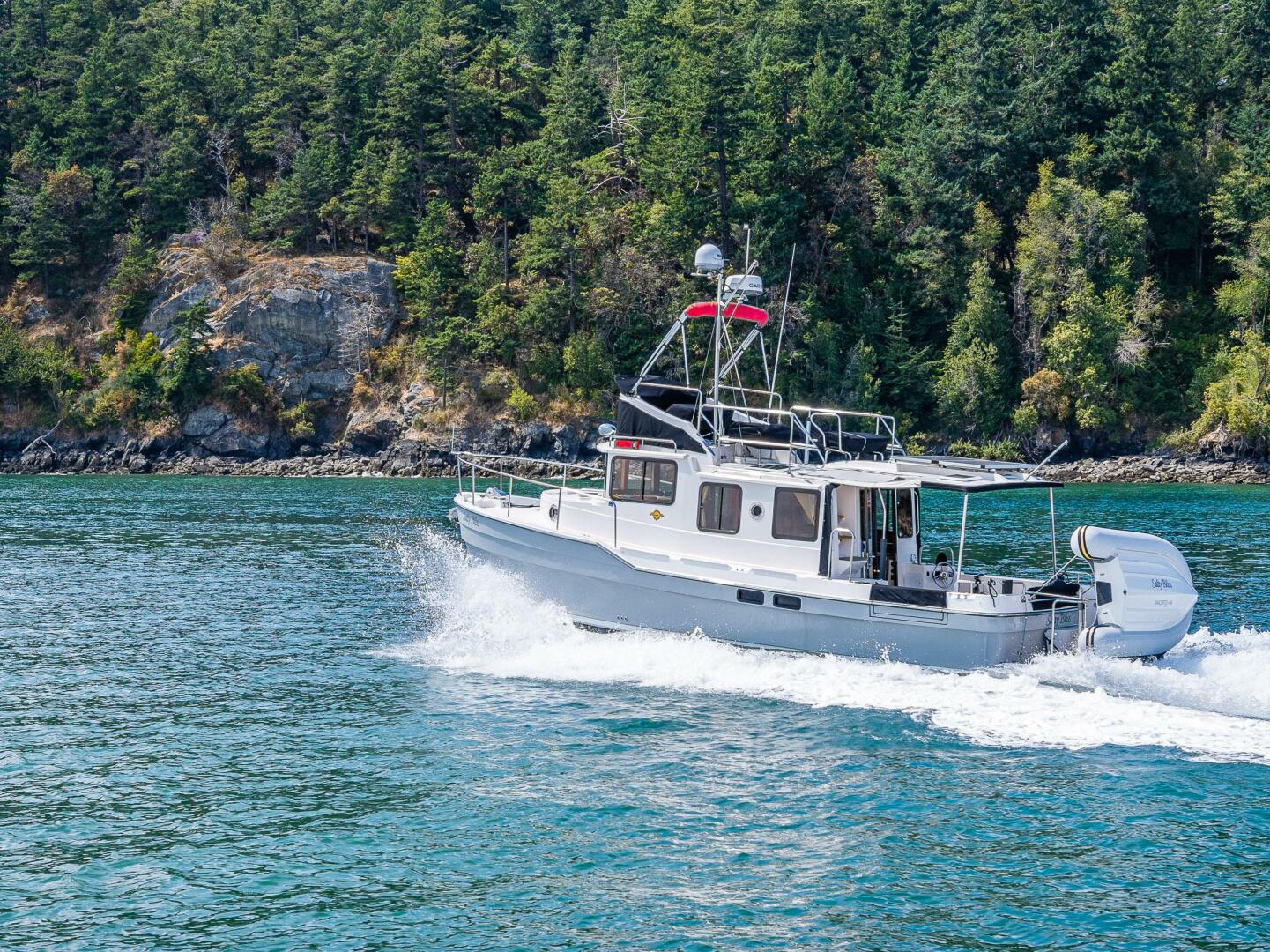 Slide: The Image of Ranger Tug R31-CB 2021 - 5503449