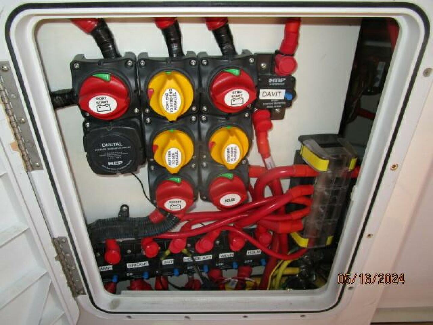 Slide: The Image of 43' Ranger Tugs battery switches - 4375137