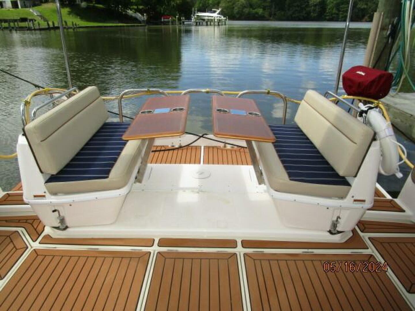 Slide: The Image of 43' Ranger Tugs aftdeck aft seating5 - 4375111