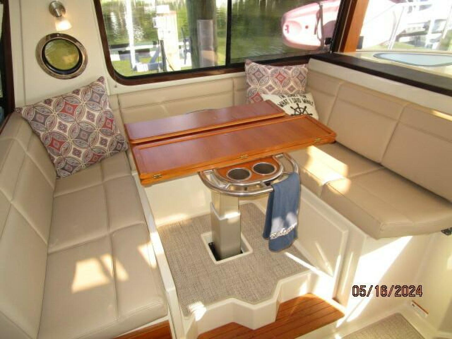 Slide: The Image of 43' Ranger Tugs dinette1 - 4375142