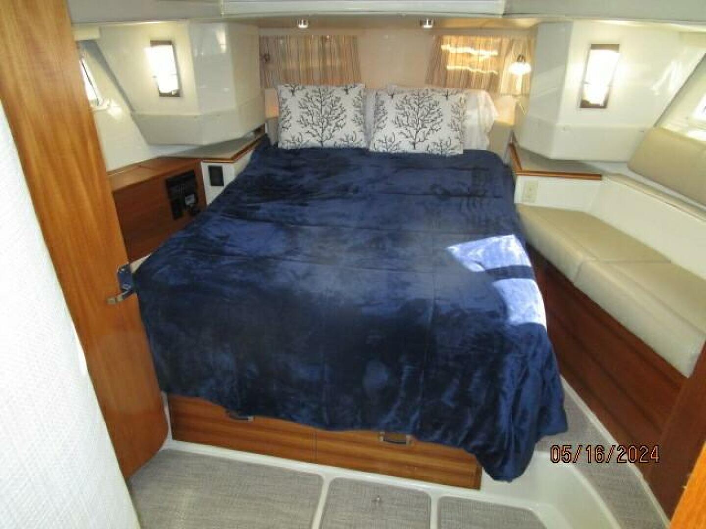 Slide: The Image of 43' Ranger Tugs master stateroom - 4375189