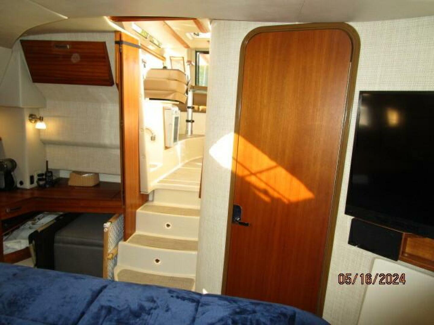 Slide: The Image of 43' Ranger Tugs master stateroom aft - 4375190