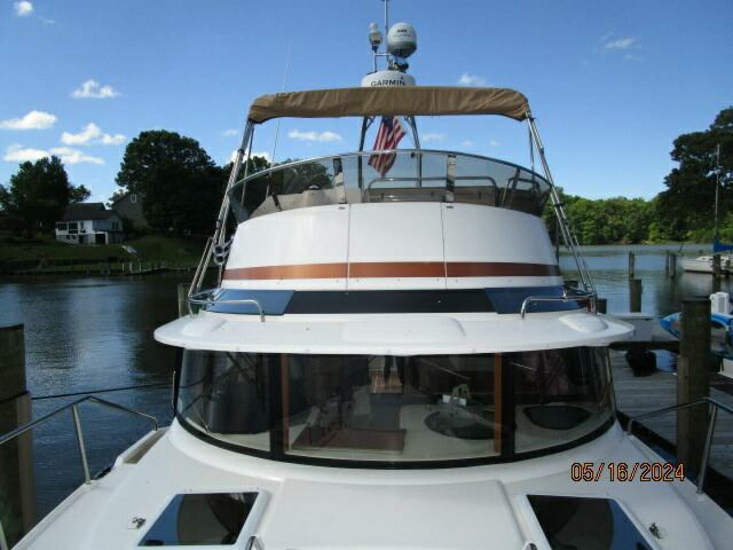 Slide: The Image of 43' Ranger Tugs foredeck aft - 4375171
