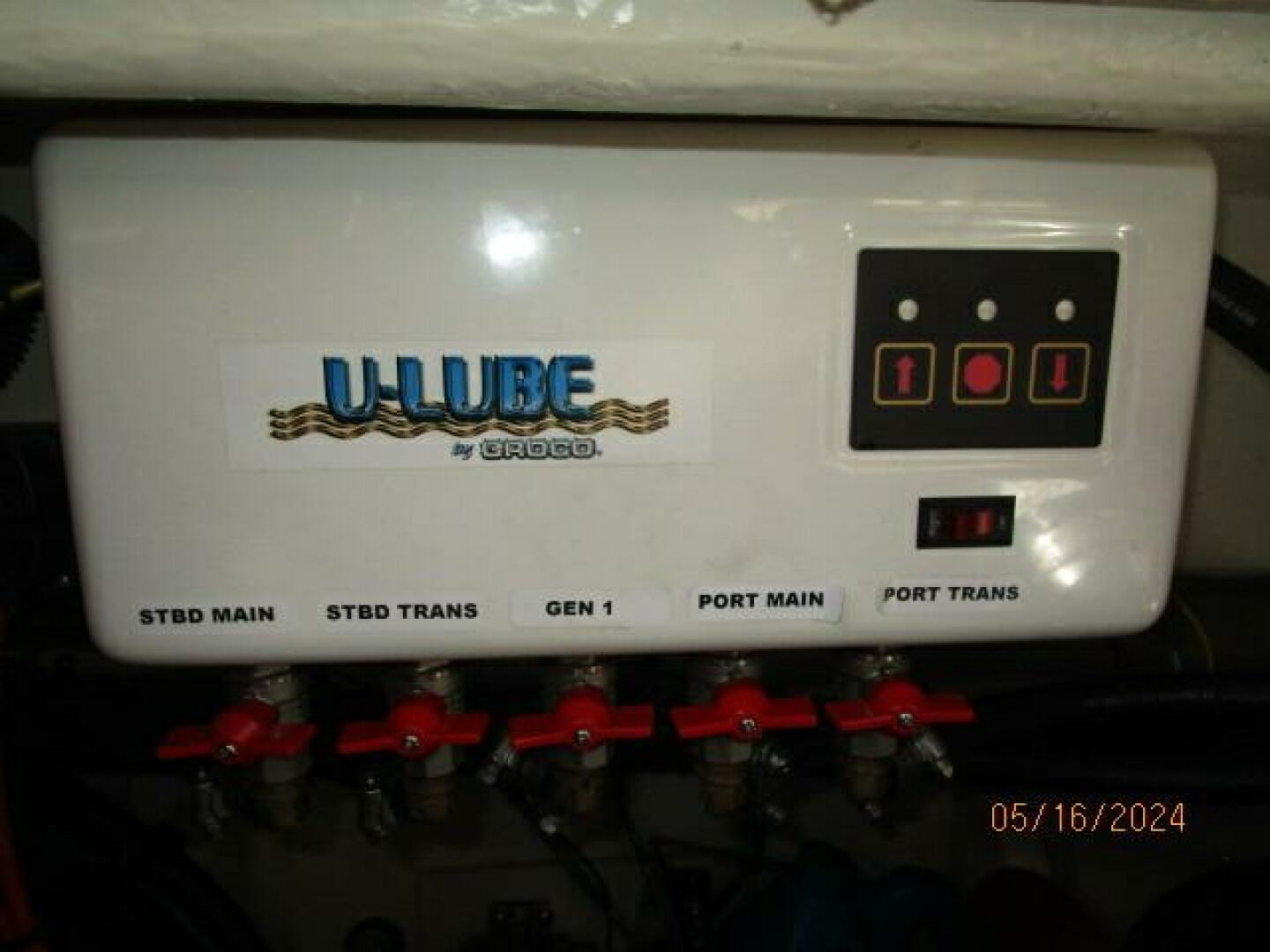 Slide: The Image of 43' Ranger Tugs oil change system - 4375197
