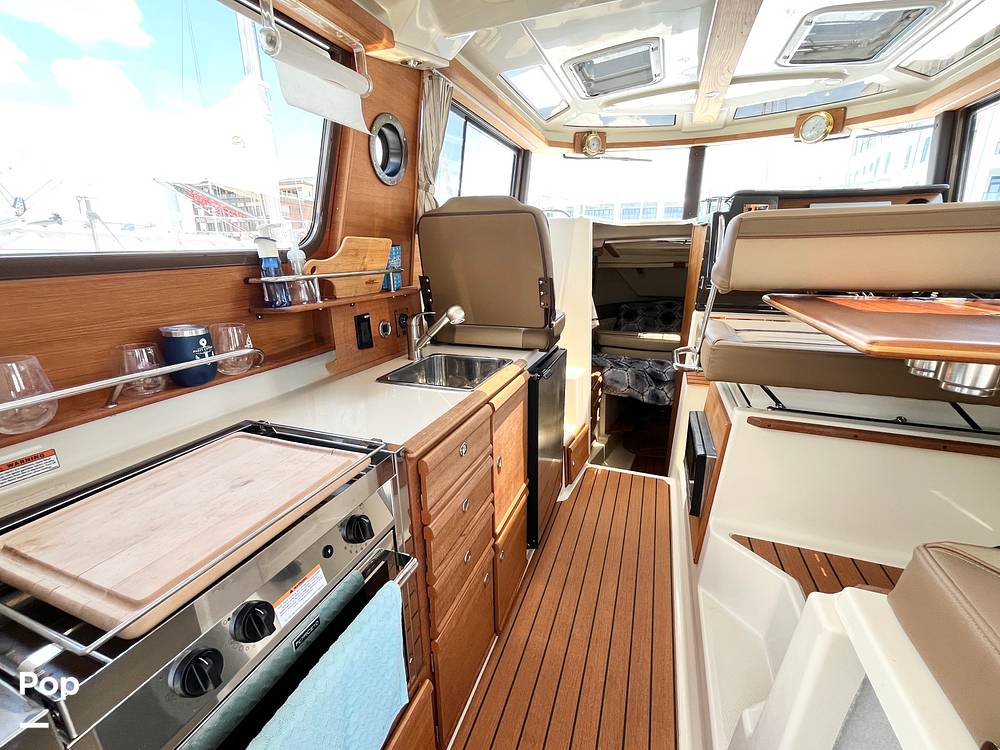 Slide: The Image of Sink - Galley - 15593595