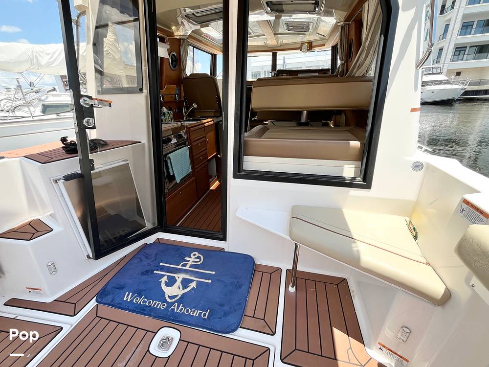 Slide: The Image of Aft Deck - 15594223
