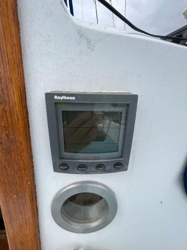 Slide: The Image of Raytheon marine display on 1979 Ranger Yachts 30 sailboat. - 15