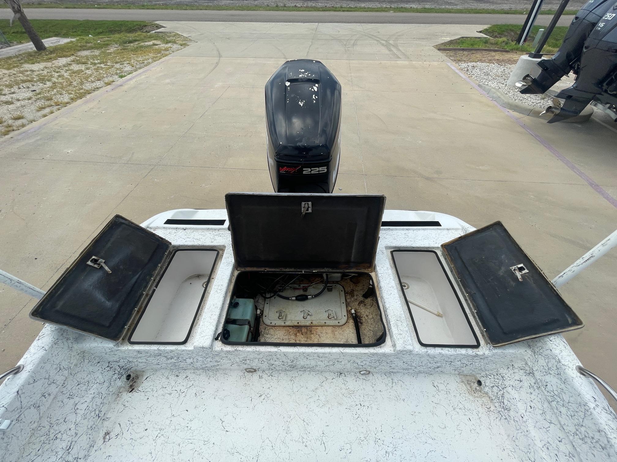 Slide: The Image of Redfin 222 VTE 2000 - 10