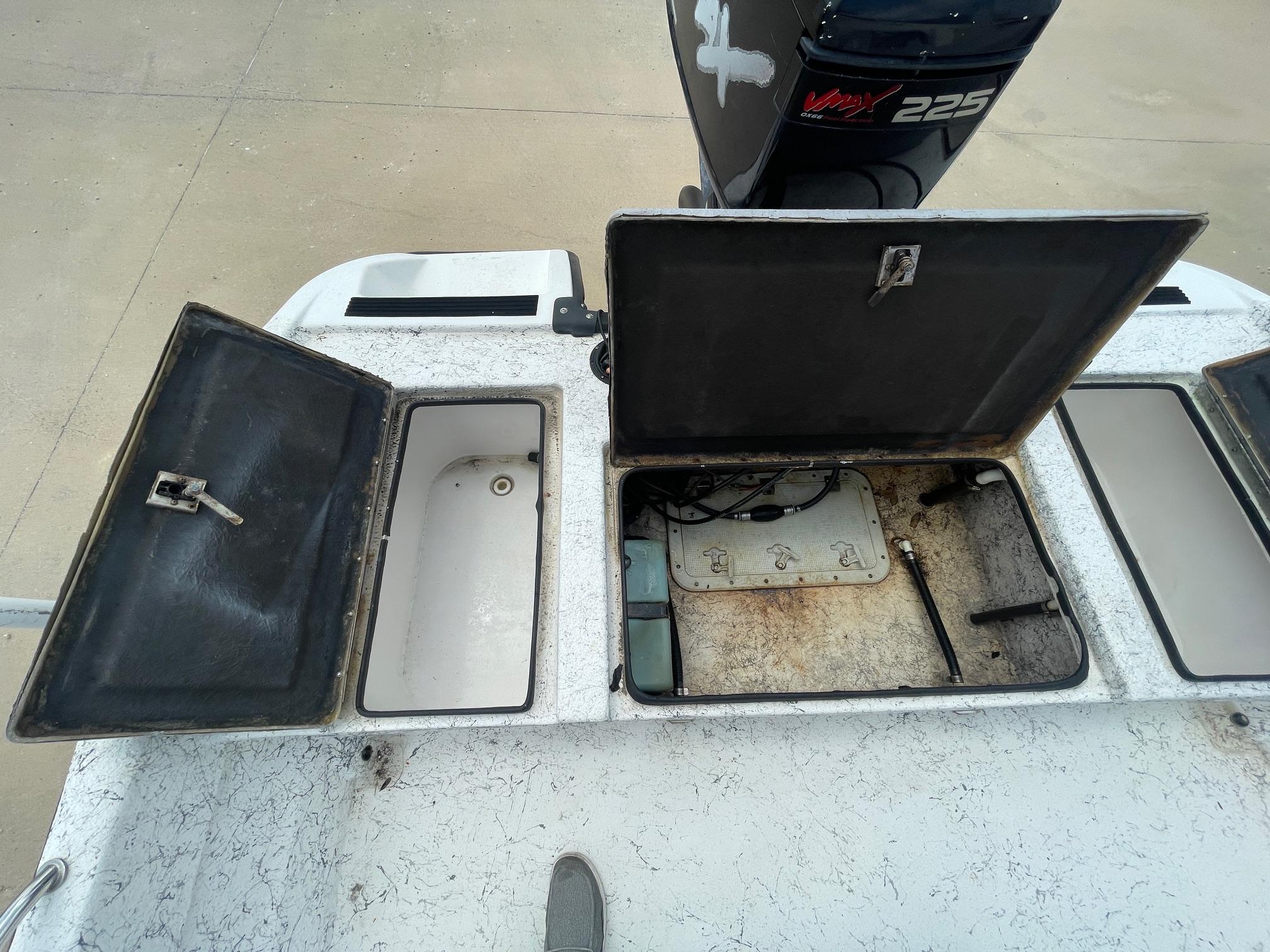 Slide: The Image of Redfin 222 VTE 2000 - 11