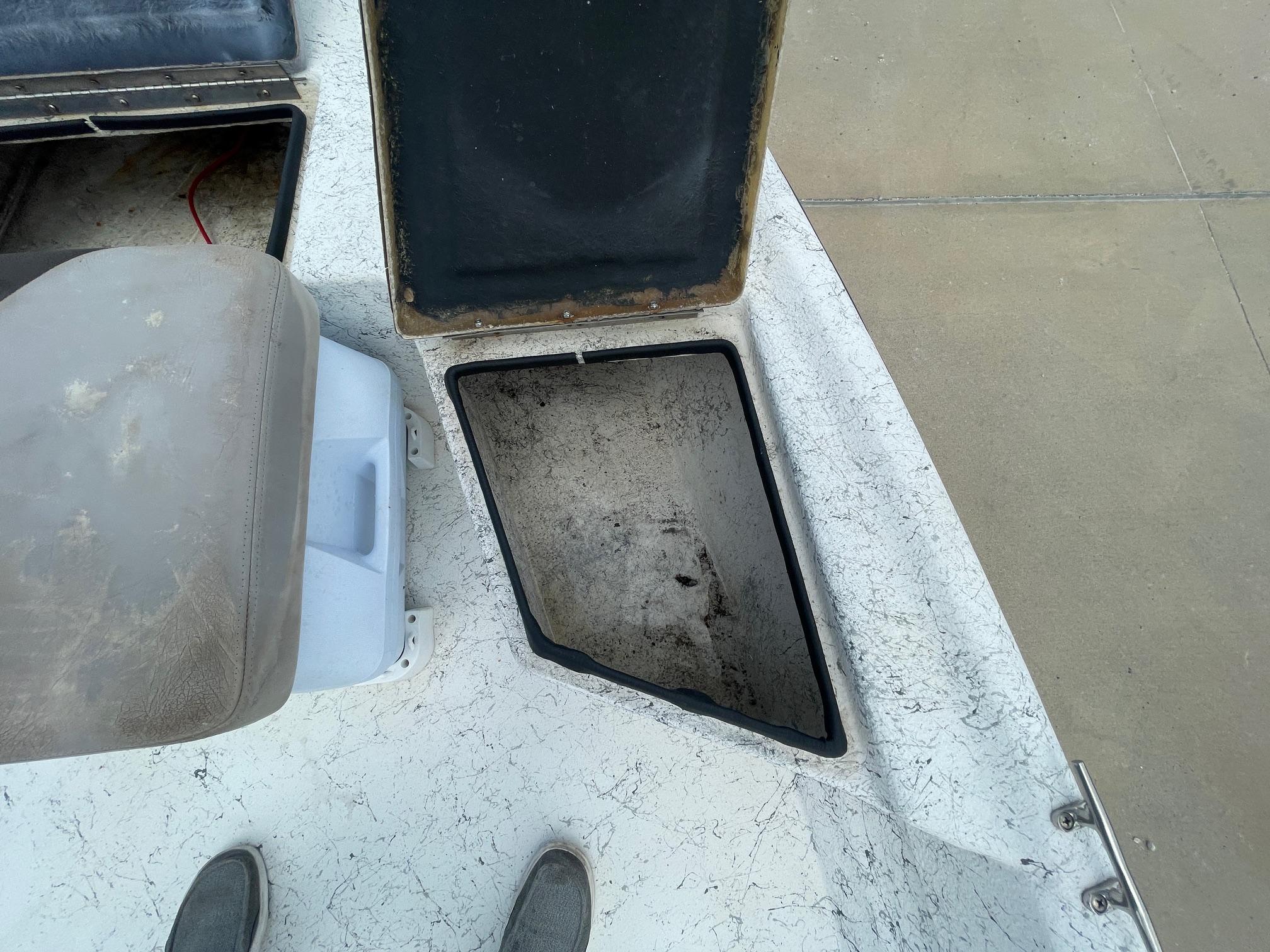 Slide: The Image of Redfin 222 VTE 2000 - 24