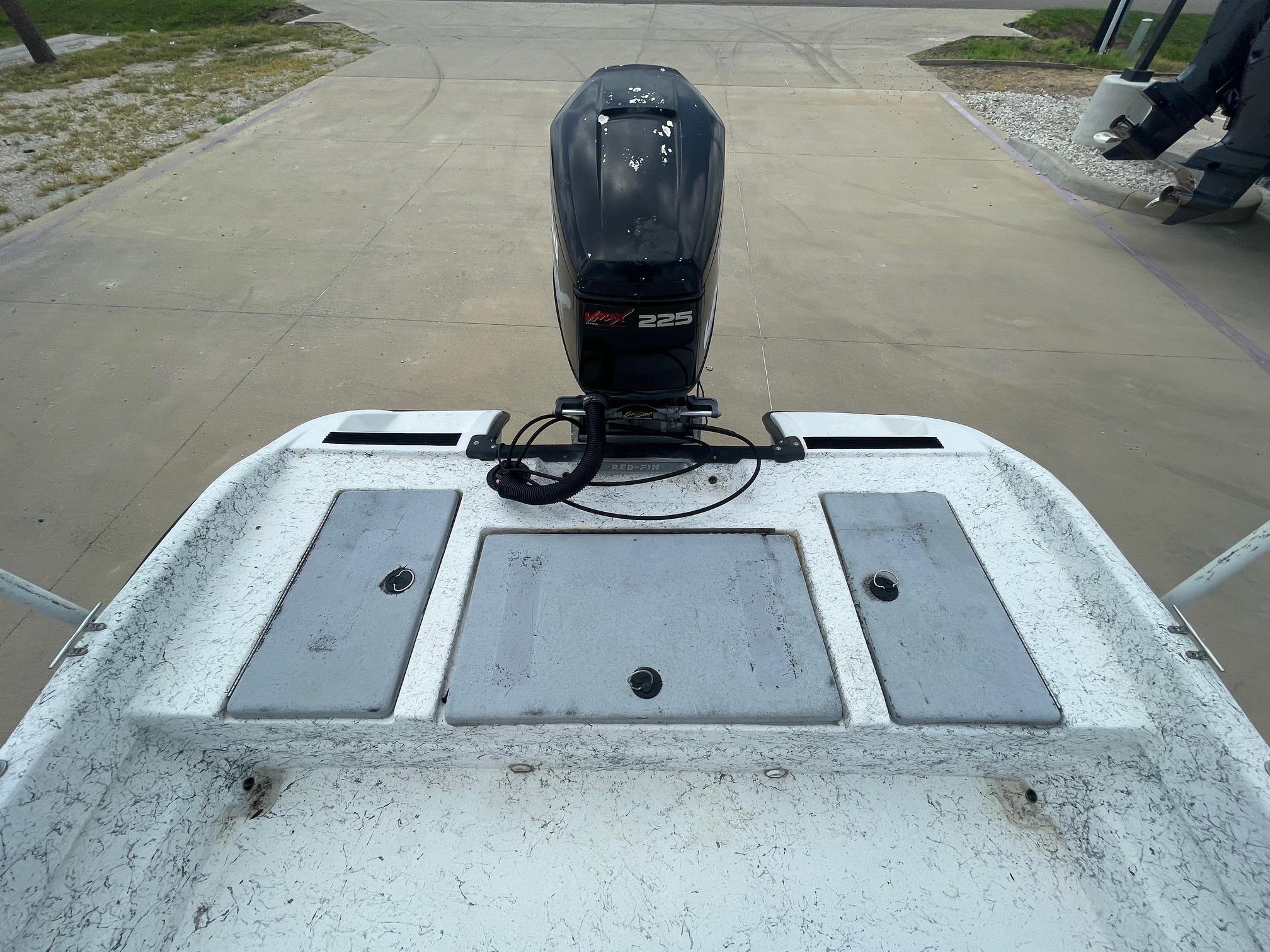 Slide: The Image of Redfin 222 VTE 2000 - 9