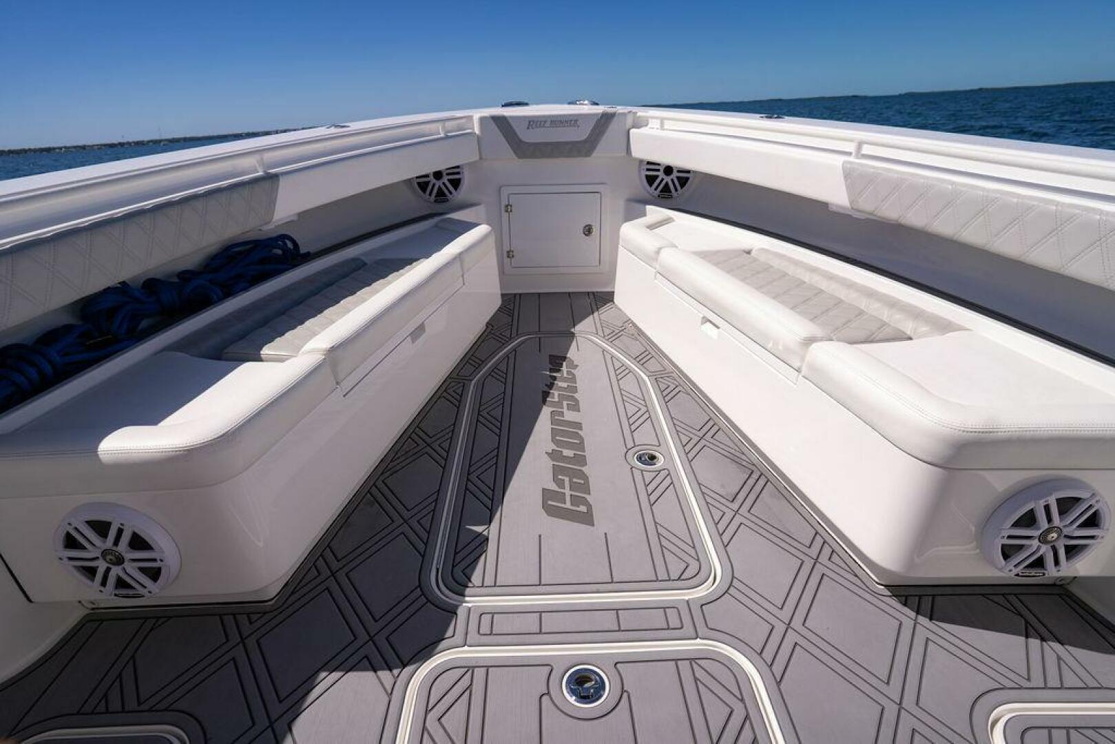 Slide: The Image of Reef Runner 34 2023 - 5465553