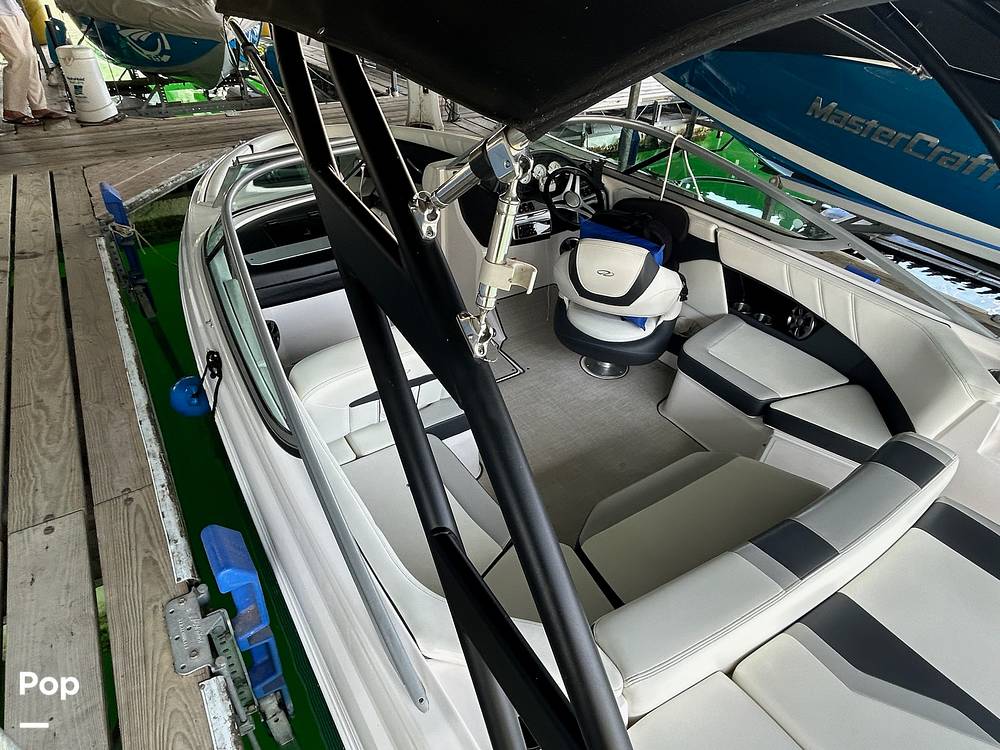 Slide: The Image of Transom Seating - 14186085