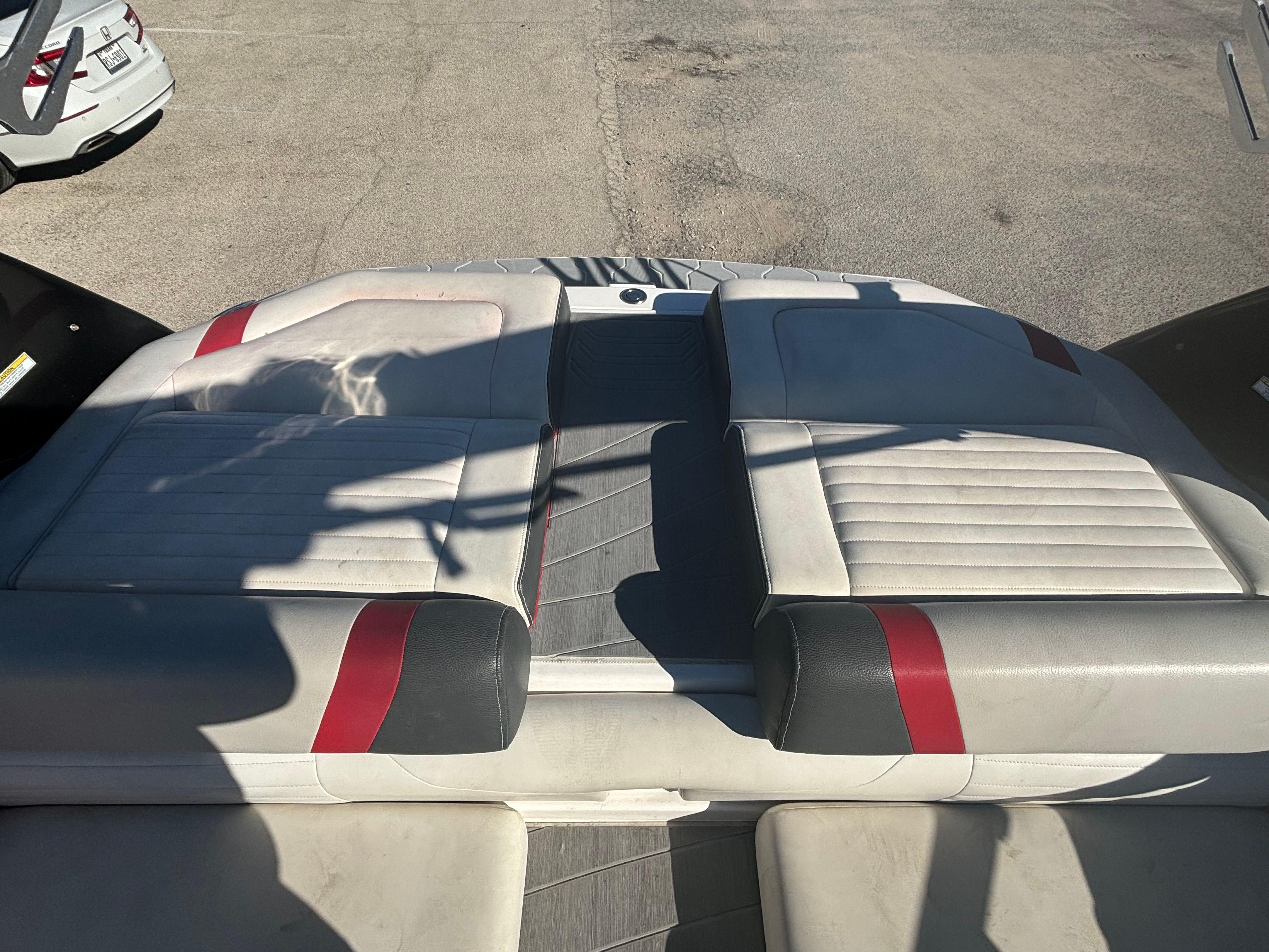 Slide: The Image of 2016 Regal 2100 Rx Surf - Image 12 - 12