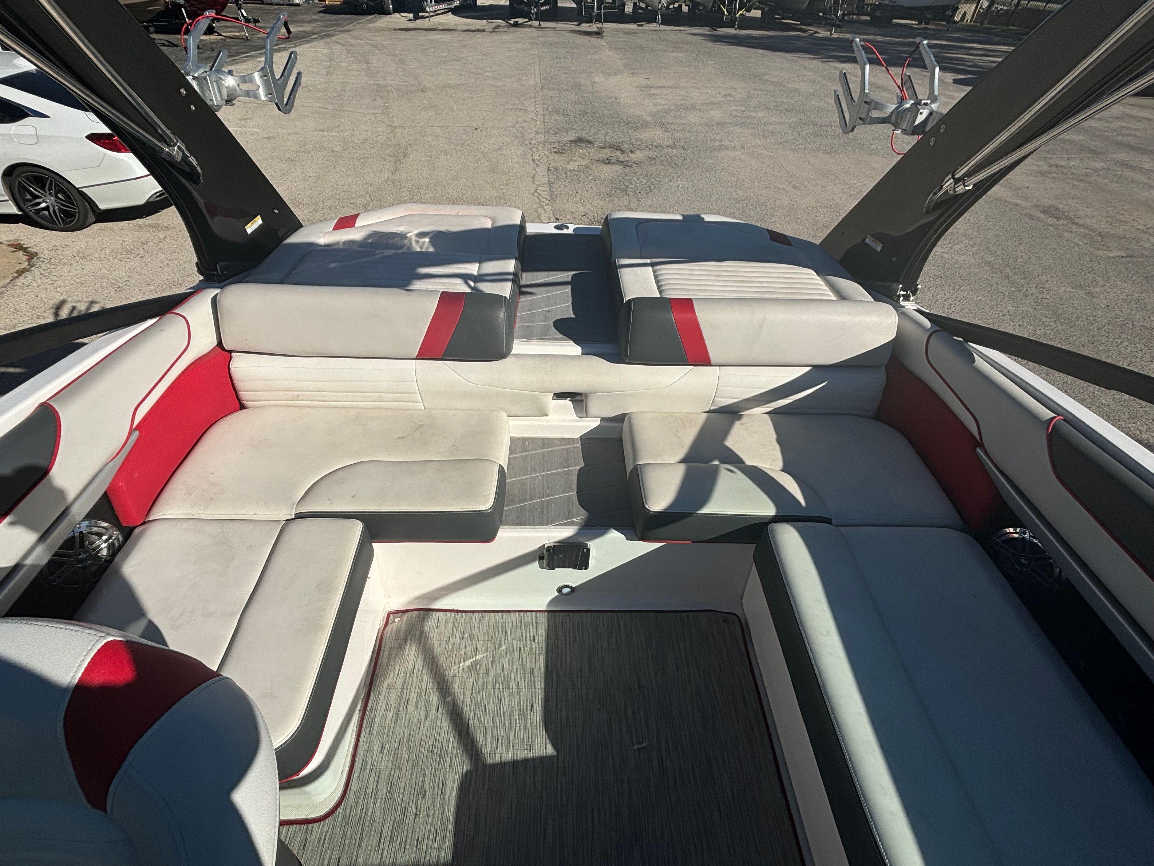 Slide: The Image of 2016 Regal 2100 Rx Surf - Image 13 - 13