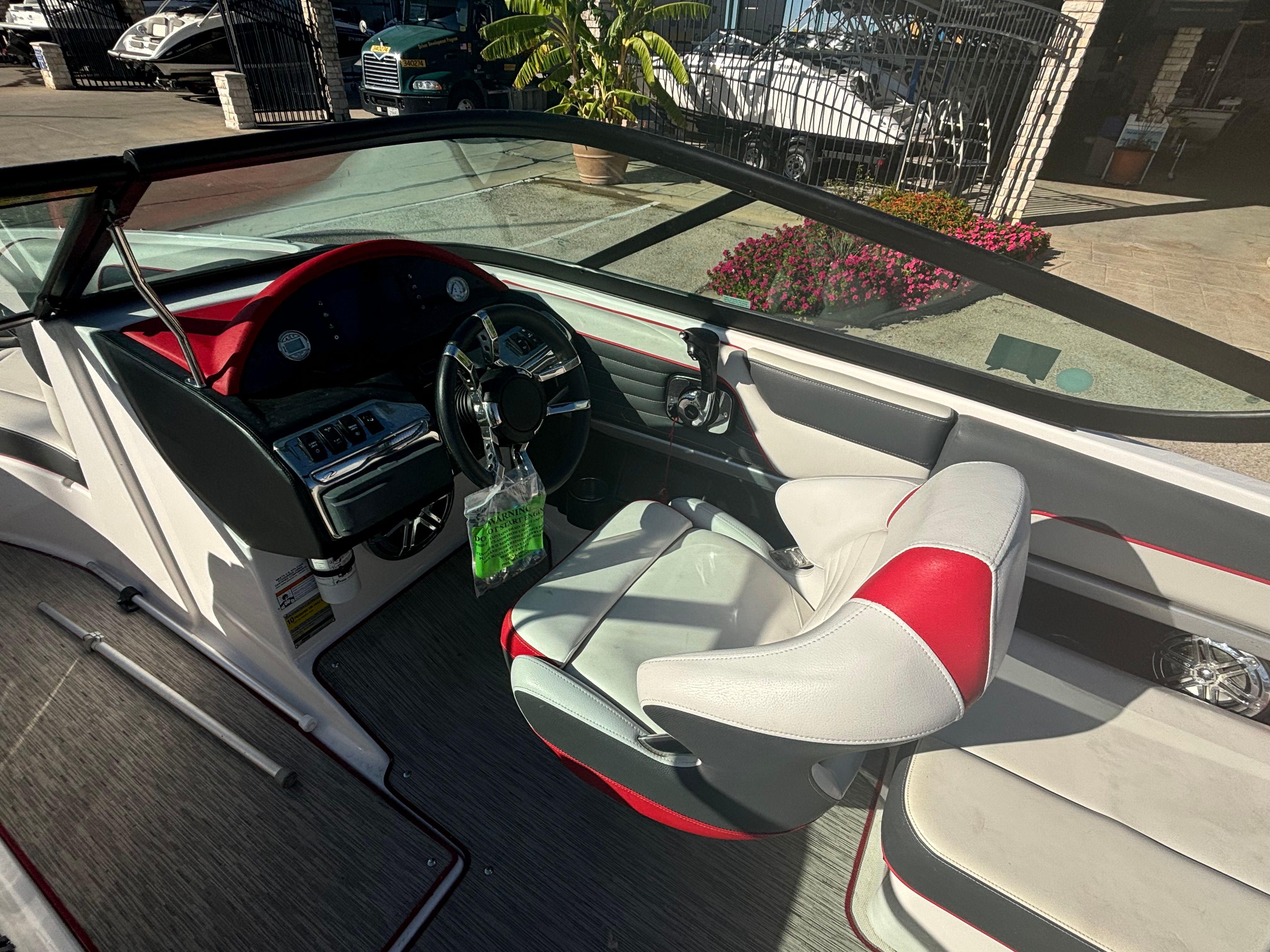 Slide: The Image of 2016 Regal 2100 Rx Surf - Image 17 - 17