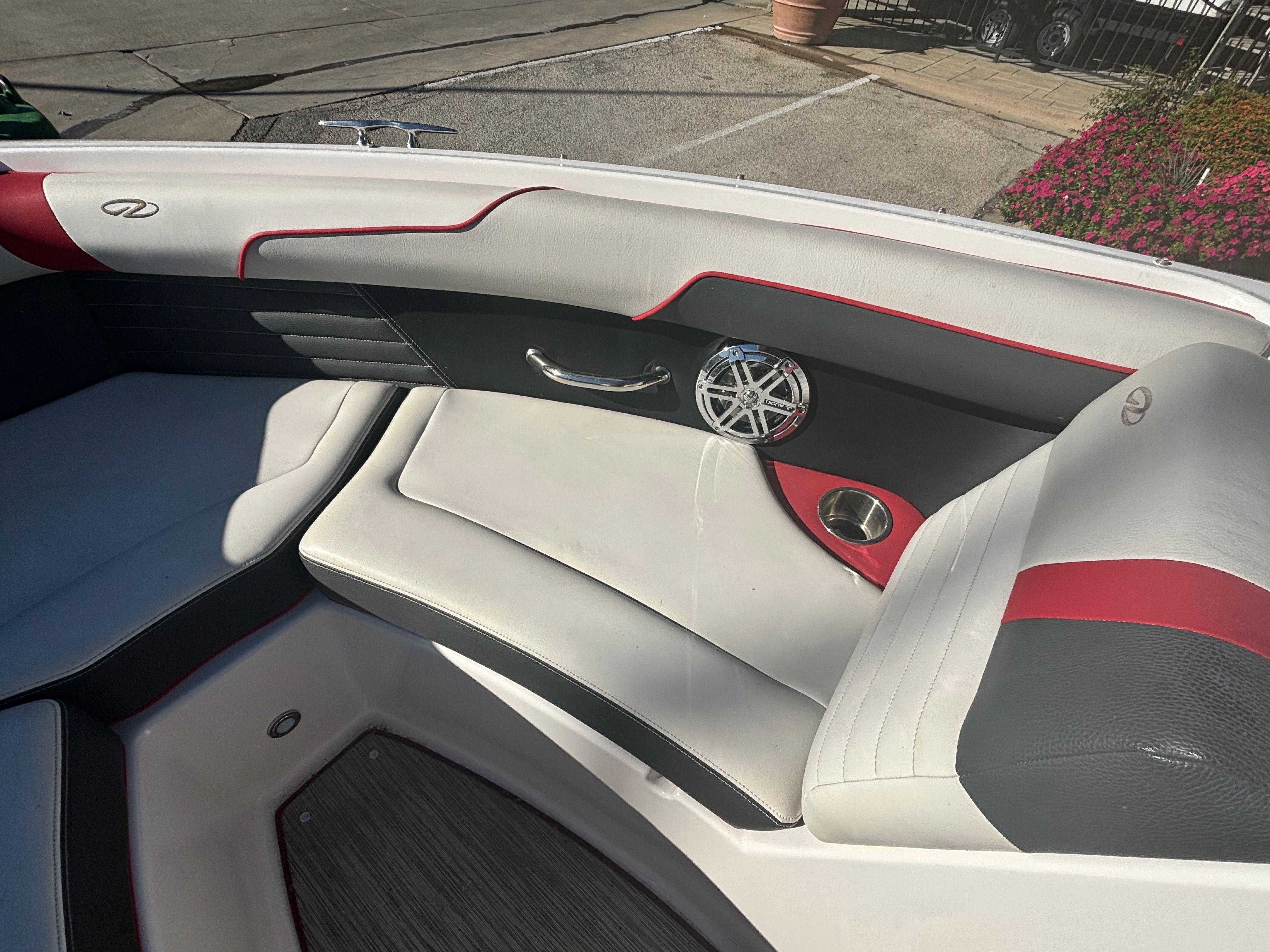 Slide: The Image of 2016 Regal 2100 Rx Surf - Image 22 - 22