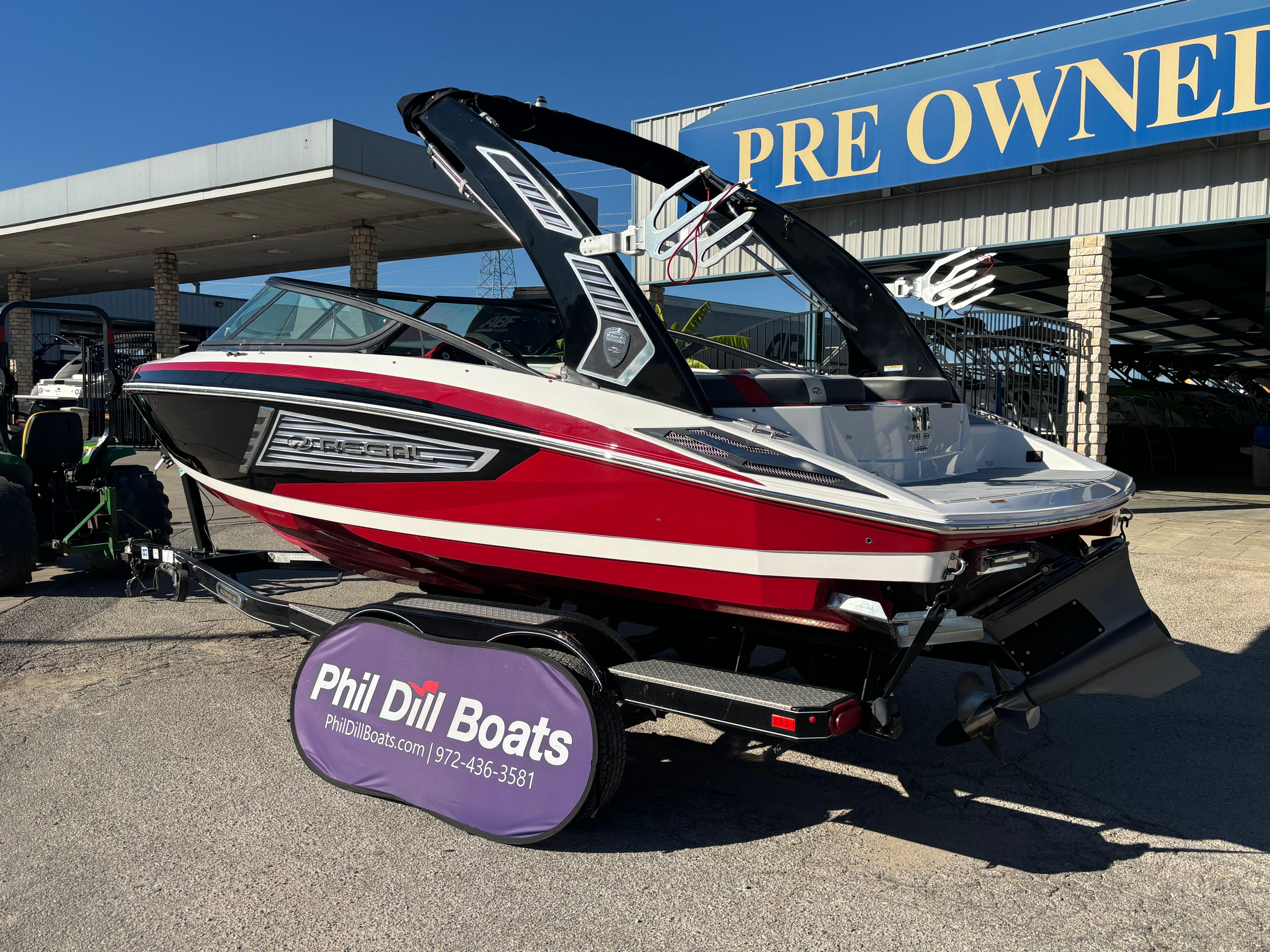 Slide: The Image of 2016 Regal 2100 Rx Surf - Image 3 - 3