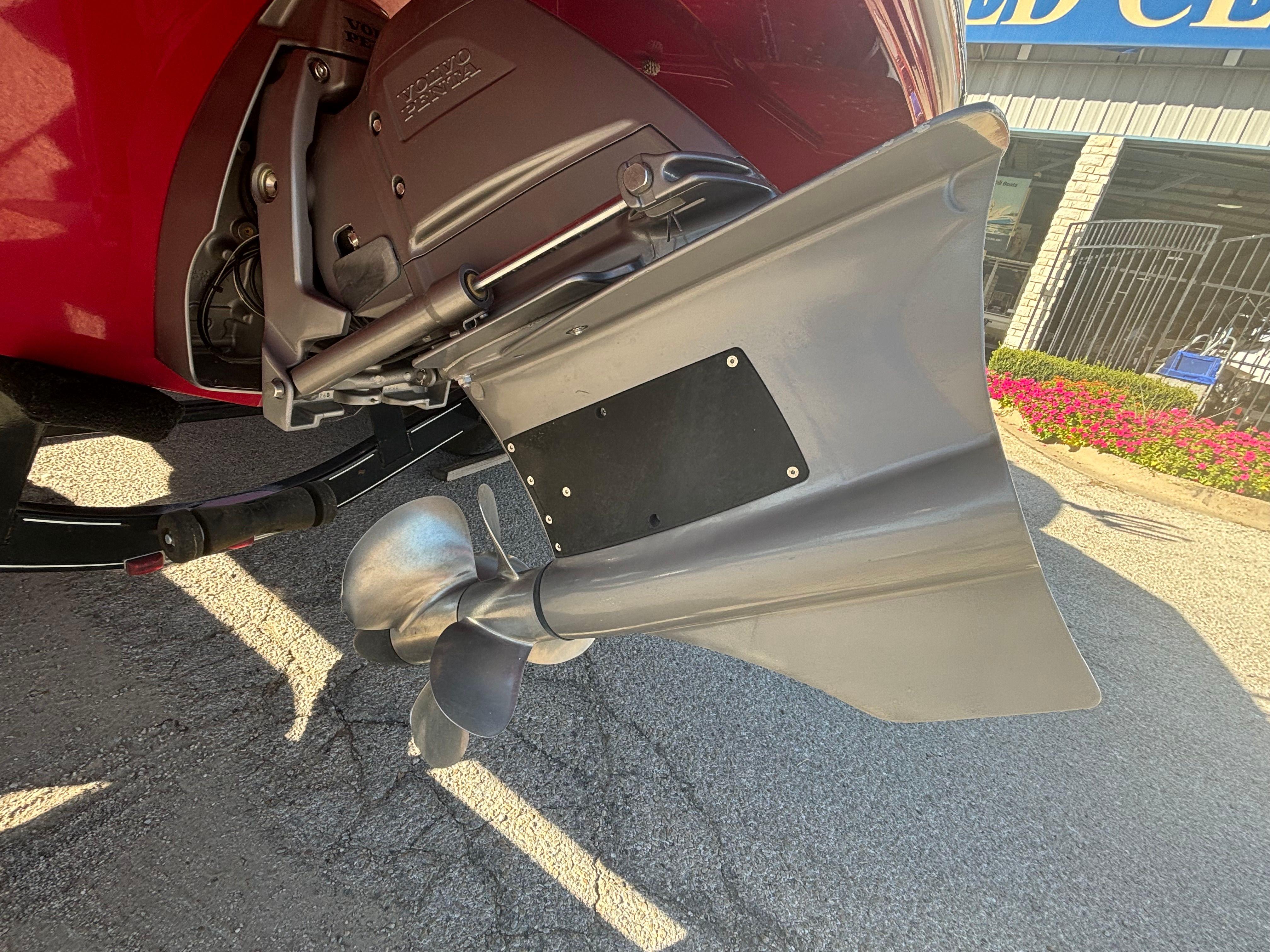 Slide: The Image of 2016 Regal 2100 Rx Surf - Image 30 - 30