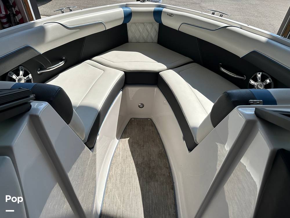 Slide: The Image of Regal 2100 RX SURF 2018 - 14727973