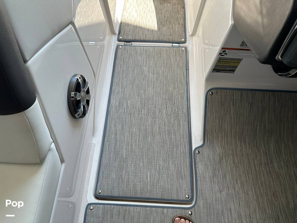 Slide: The Image of Regal 2100 RX SURF 2018 - 14727975