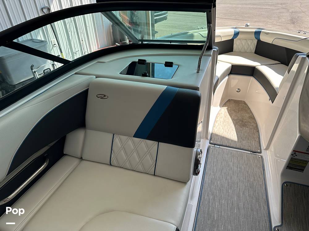 Slide: The Image of Regal 2100 RX SURF 2018 - 14728034
